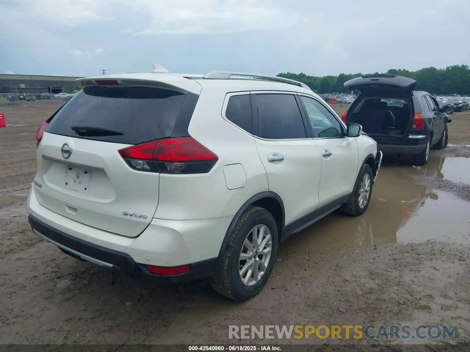 4 Photograph of a damaged car JN8AT2MV1KW371346 NISSAN ROGUE 2019