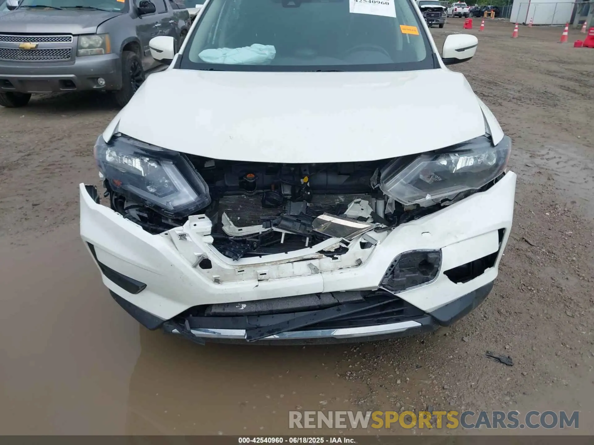 6 Photograph of a damaged car JN8AT2MV1KW371346 NISSAN ROGUE 2019