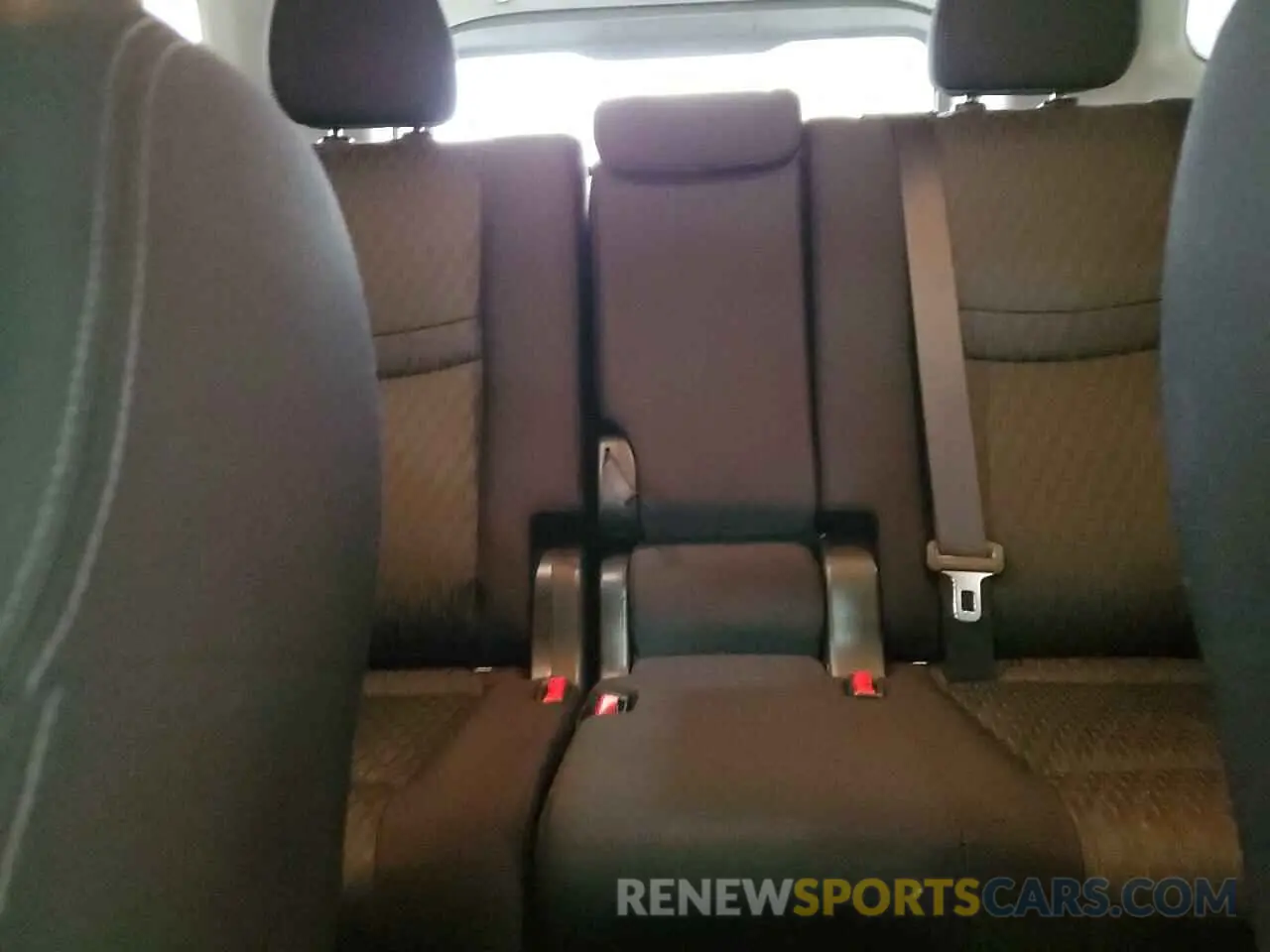 10 Photograph of a damaged car JN8AT2MV1KW374490 NISSAN ROGUE 2019
