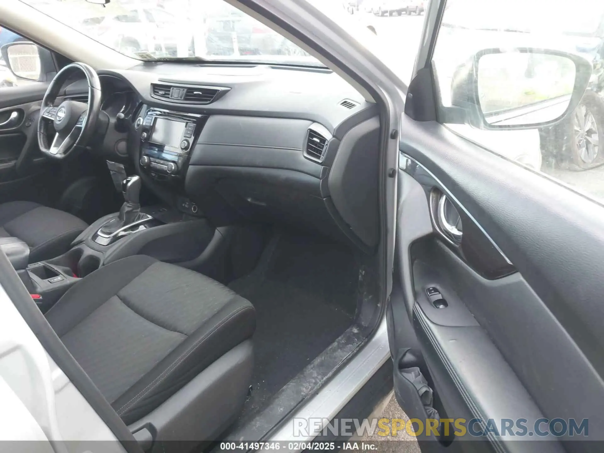 5 Фотография поврежденного автомобиля JN8AT2MV1KW379852 NISSAN ROGUE 2019
