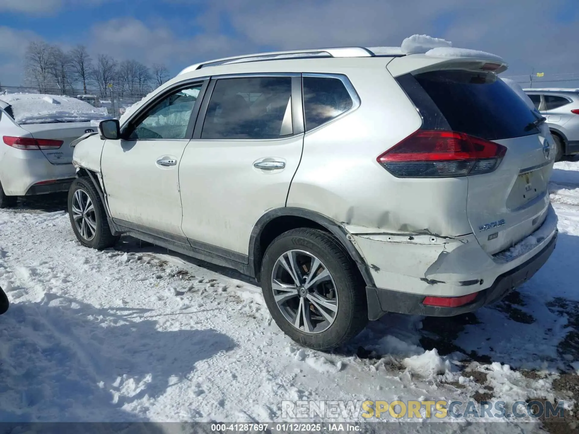 3 Фотография поврежденного автомобиля JN8AT2MV1KW391418 NISSAN ROGUE 2019