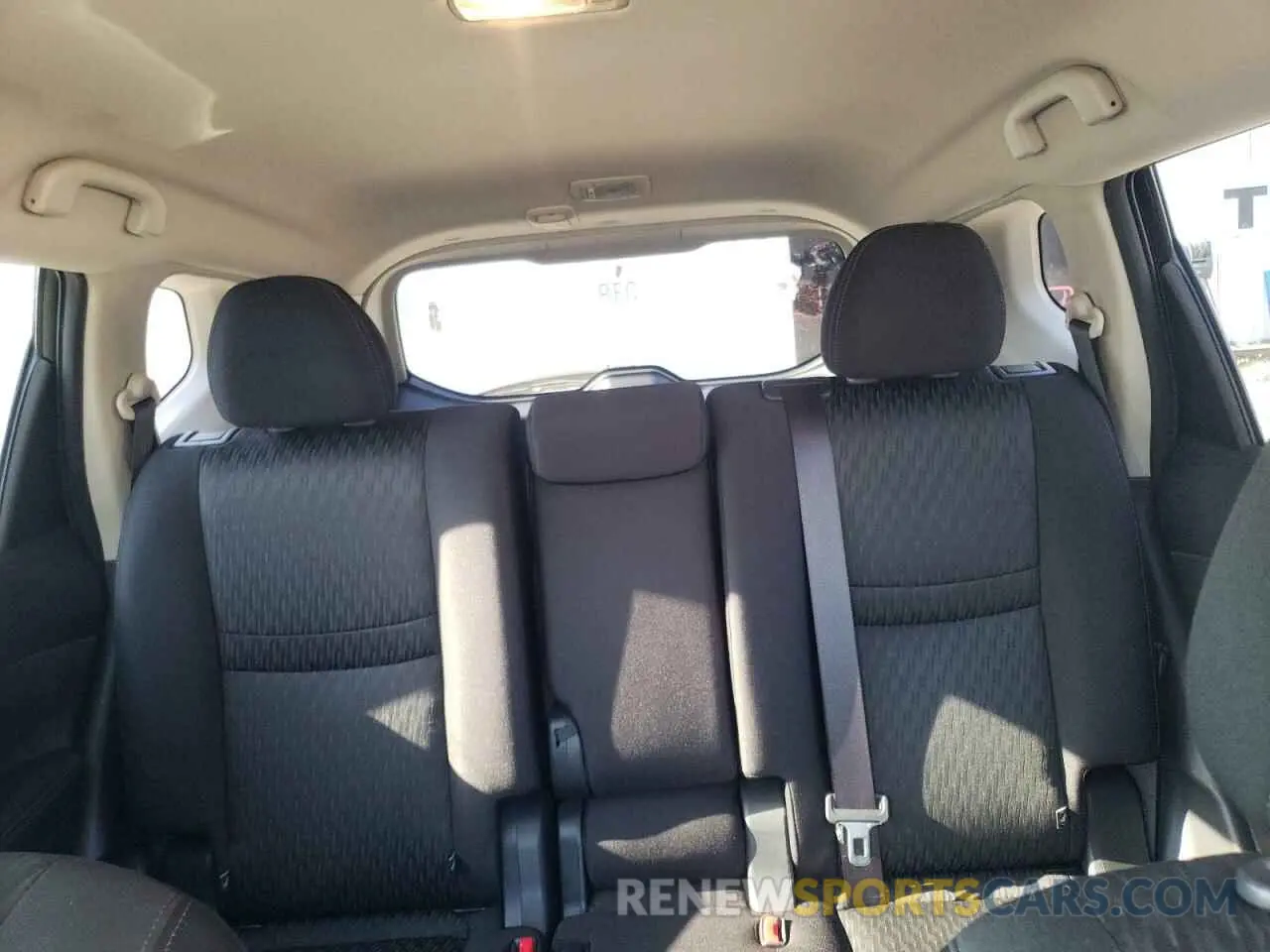 10 Photograph of a damaged car JN8AT2MV3KW375446 NISSAN ROGUE 2019