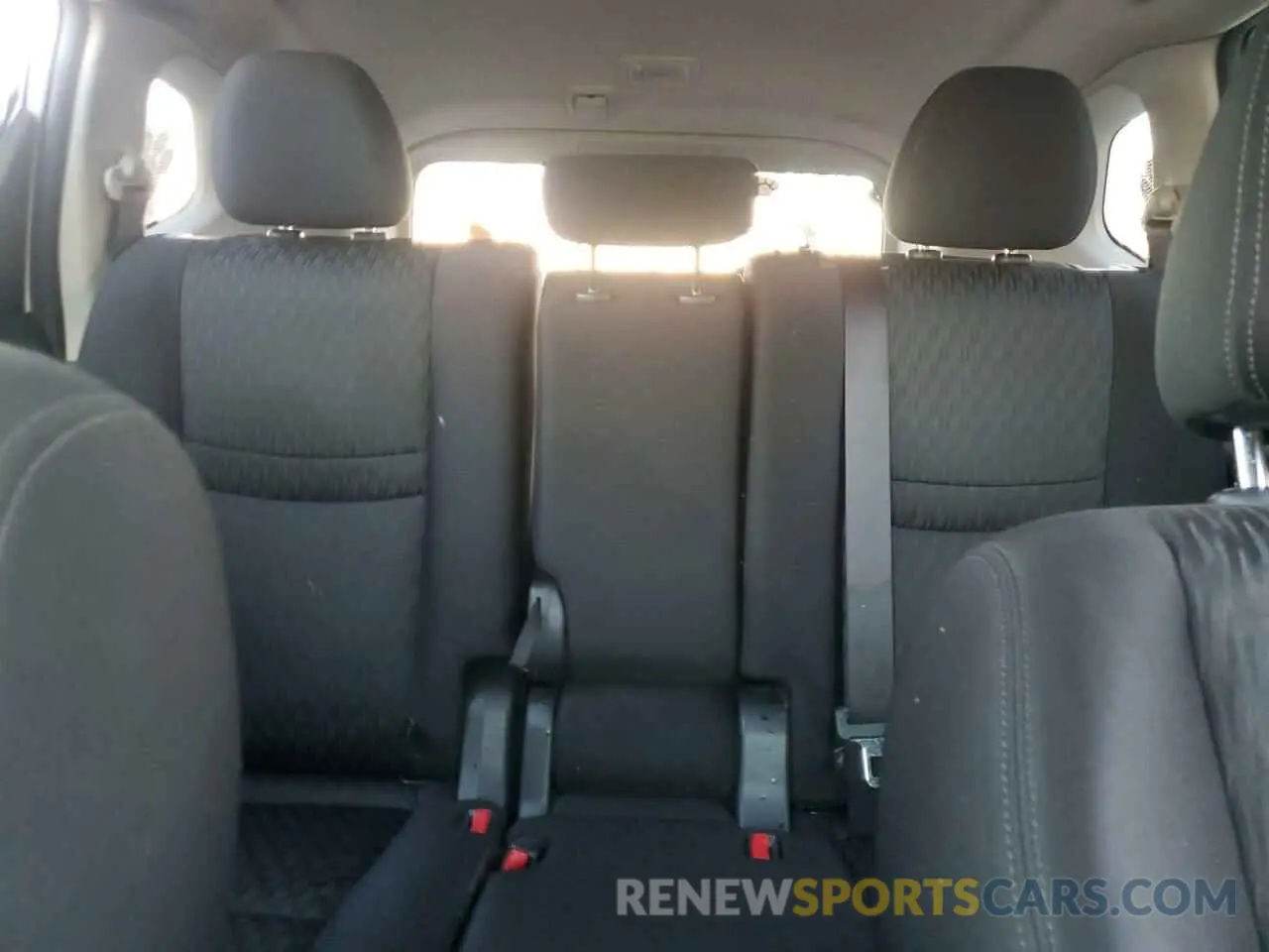 10 Photograph of a damaged car JN8AT2MV3KW388374 NISSAN ROGUE 2019