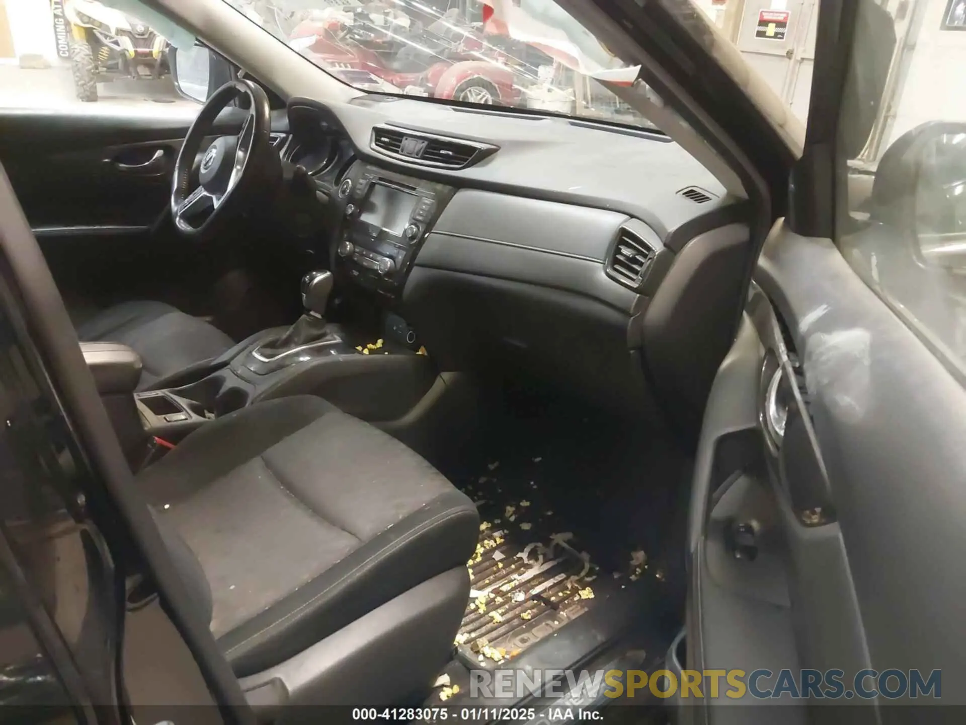 5 Photograph of a damaged car JN8AT2MV4KW379098 NISSAN ROGUE 2019