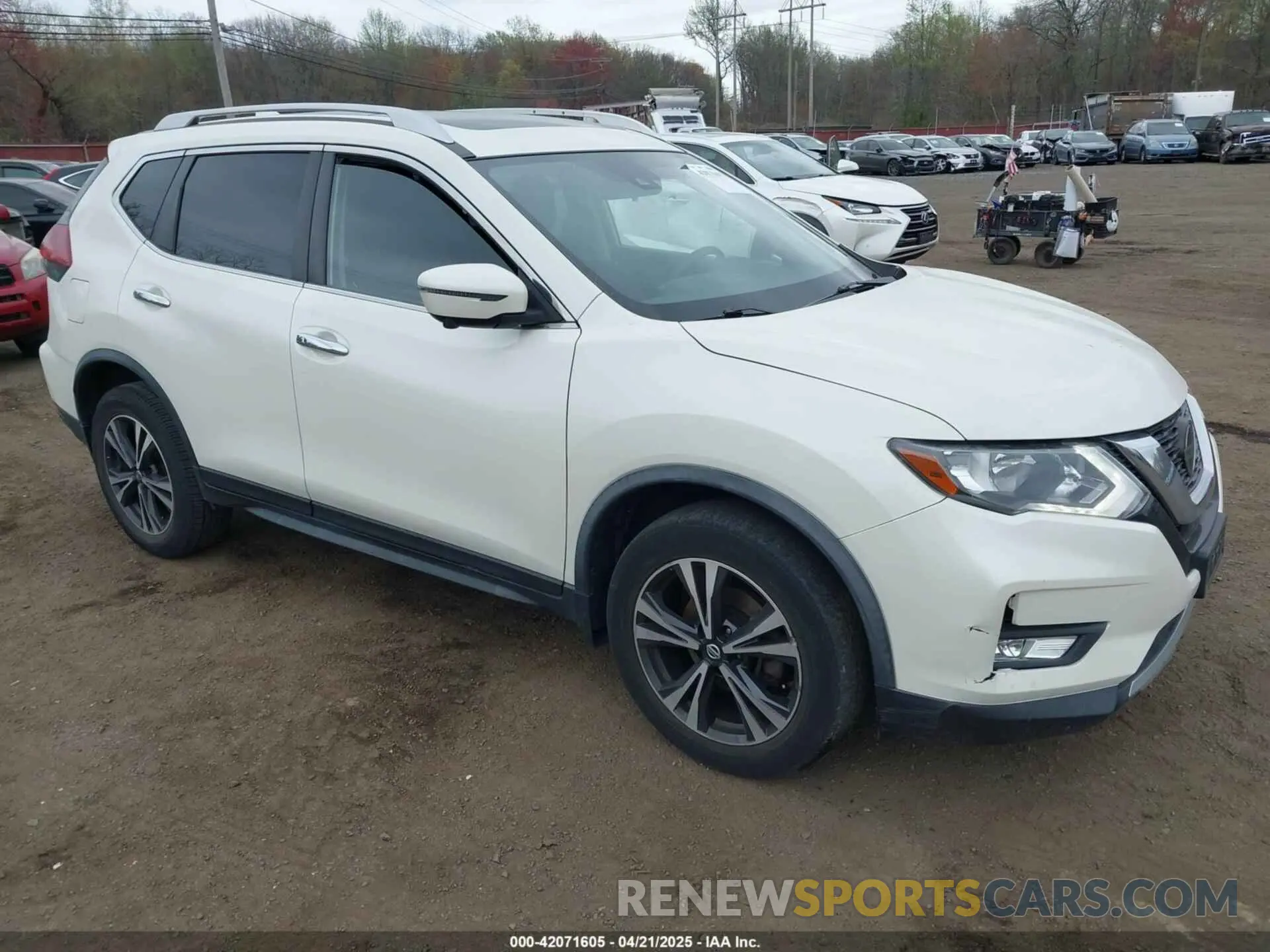 1 Фотография поврежденного автомобиля JN8AT2MV4KW380395 NISSAN ROGUE 2019