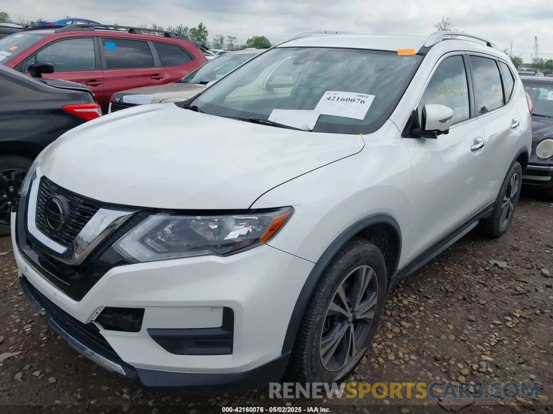 2 Photograph of a damaged car JN8AT2MV4KW380591 NISSAN ROGUE 2019