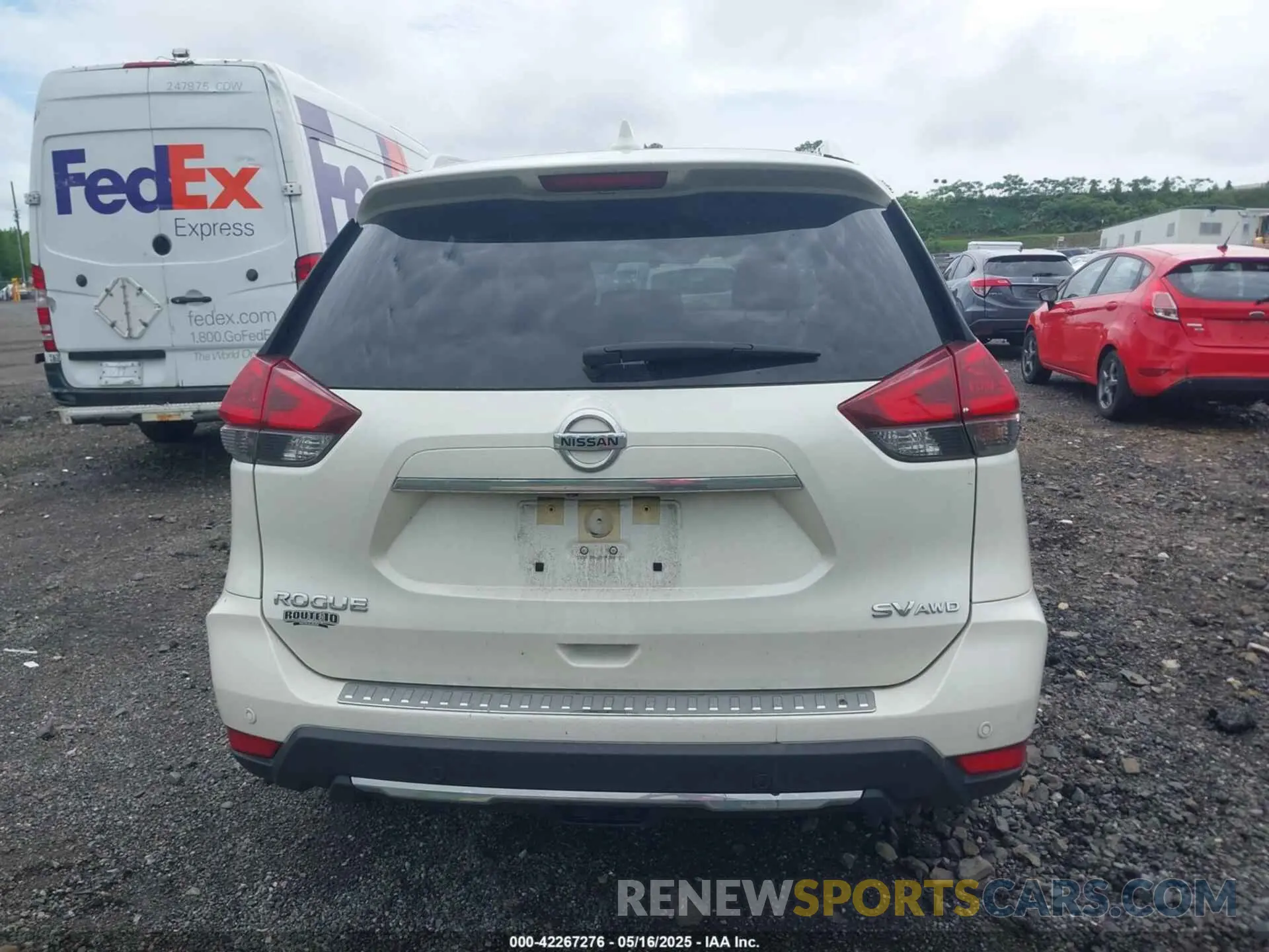 16 Photograph of a damaged car JN8AT2MV6KW392273 NISSAN ROGUE 2019