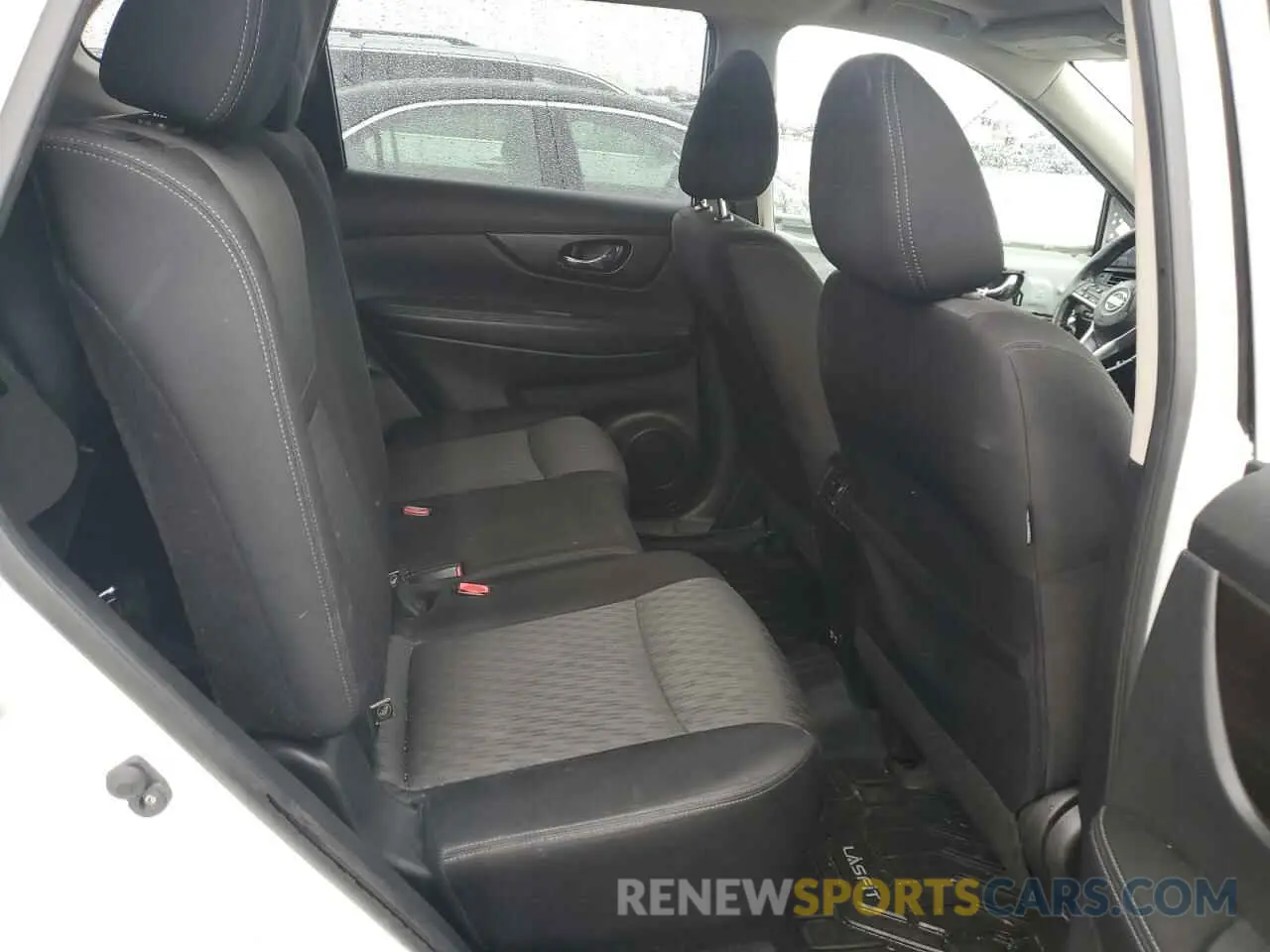 10 Photograph of a damaged car JN8AT2MV6KW402042 NISSAN ROGUE 2019