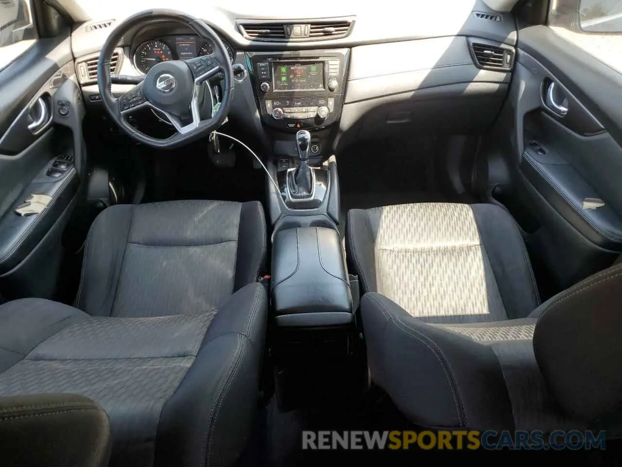8 Photograph of a damaged car JN8AT2MV7KW372601 NISSAN ROGUE 2019