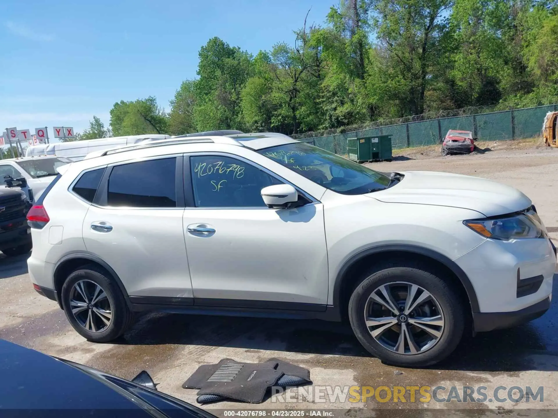 12 Photograph of a damaged car JN8AT2MV7KW385753 NISSAN ROGUE 2019
