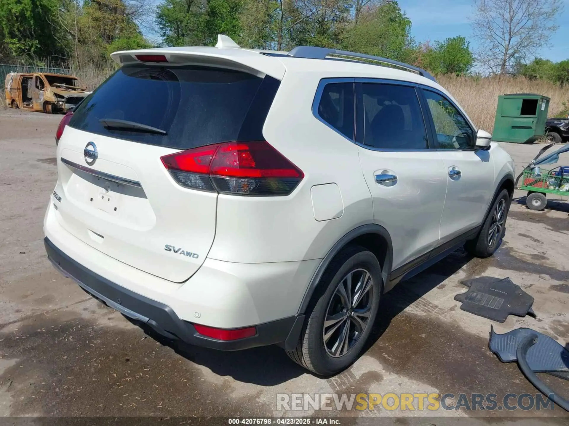4 Photograph of a damaged car JN8AT2MV7KW385753 NISSAN ROGUE 2019