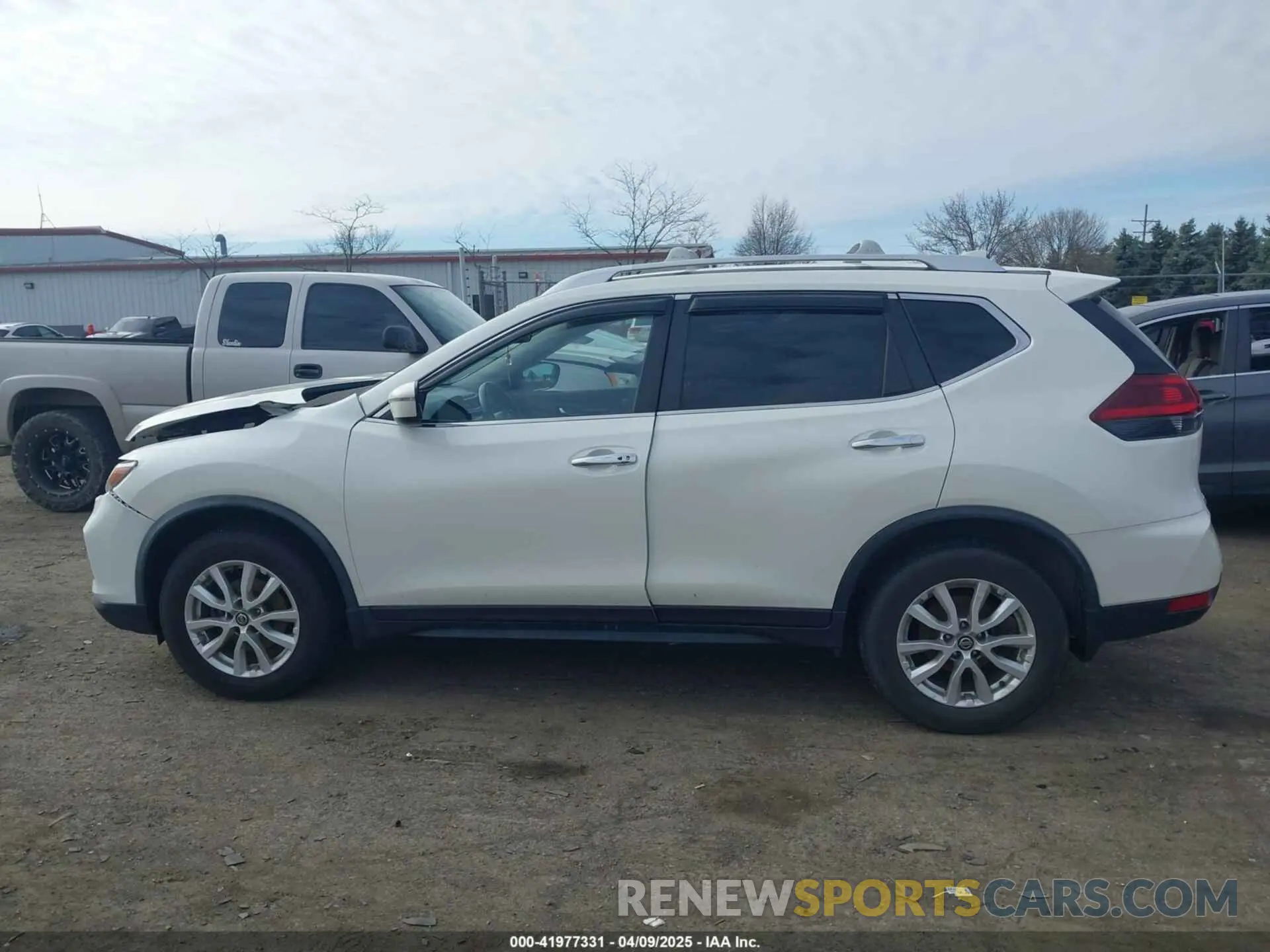 14 Photograph of a damaged car JN8AT2MV7KW400400 NISSAN ROGUE 2019