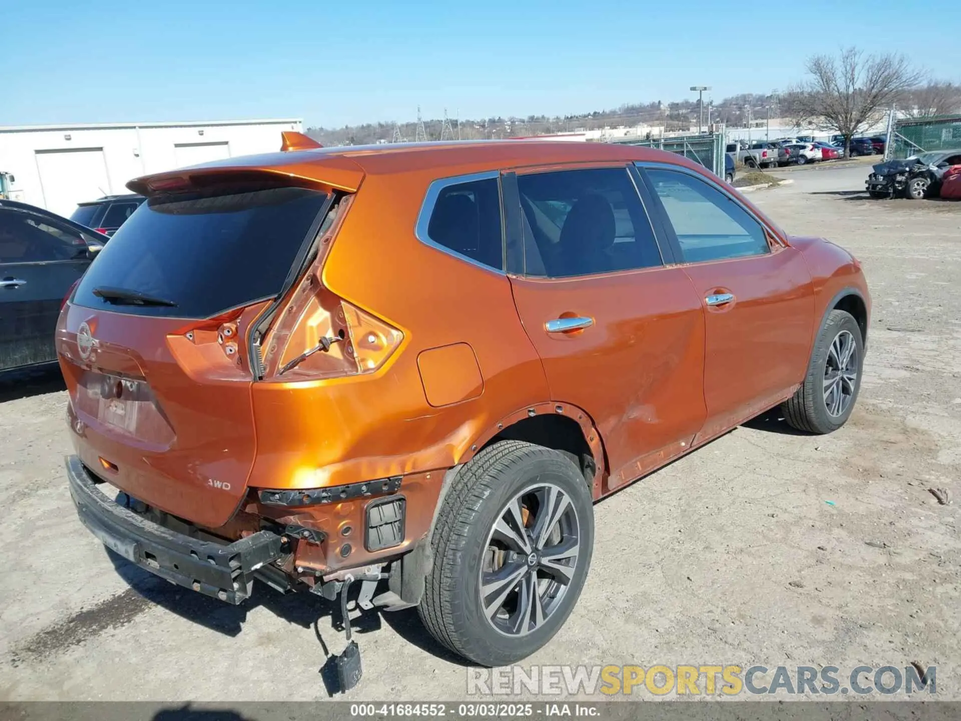 4 Photograph of a damaged car JN8AT2MV8KW376947 NISSAN ROGUE 2019