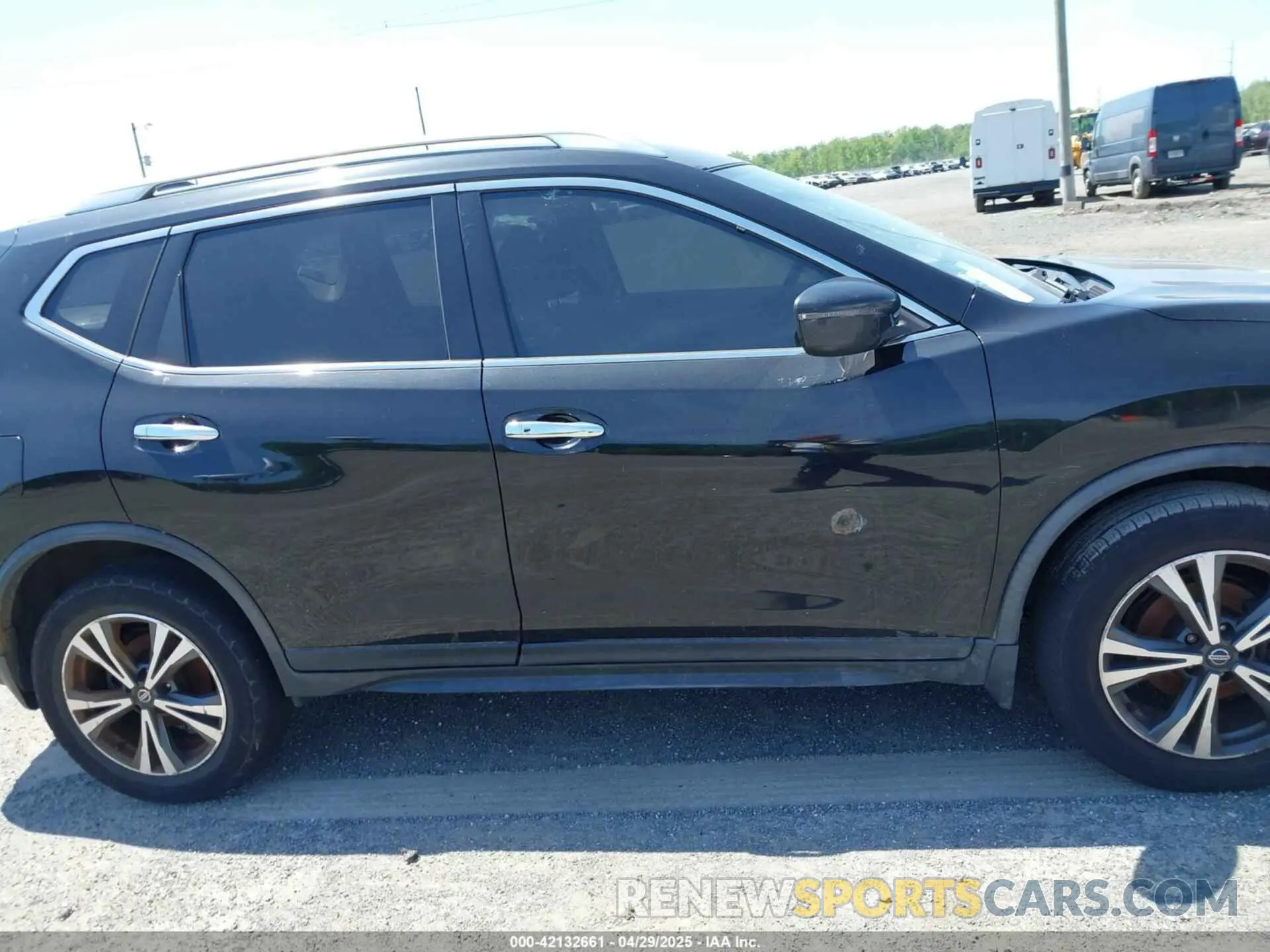 12 Фотография поврежденного автомобиля JN8AT2MV8KW379699 NISSAN ROGUE 2019