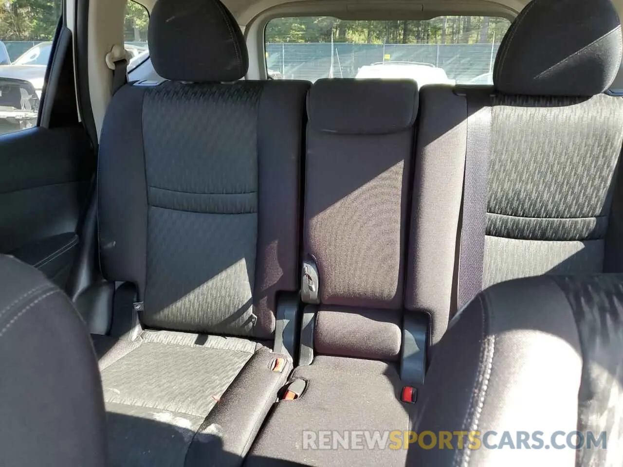 10 Photograph of a damaged car JN8AT2MV8KW381582 NISSAN ROGUE 2019