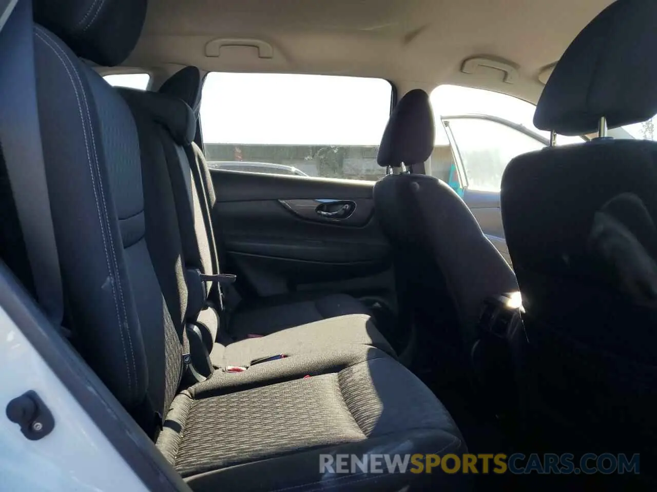 11 Photograph of a damaged car JN8AT2MV8KW381582 NISSAN ROGUE 2019