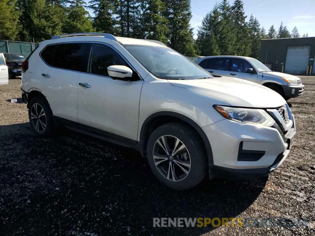 4 Photograph of a damaged car JN8AT2MV8KW381582 NISSAN ROGUE 2019