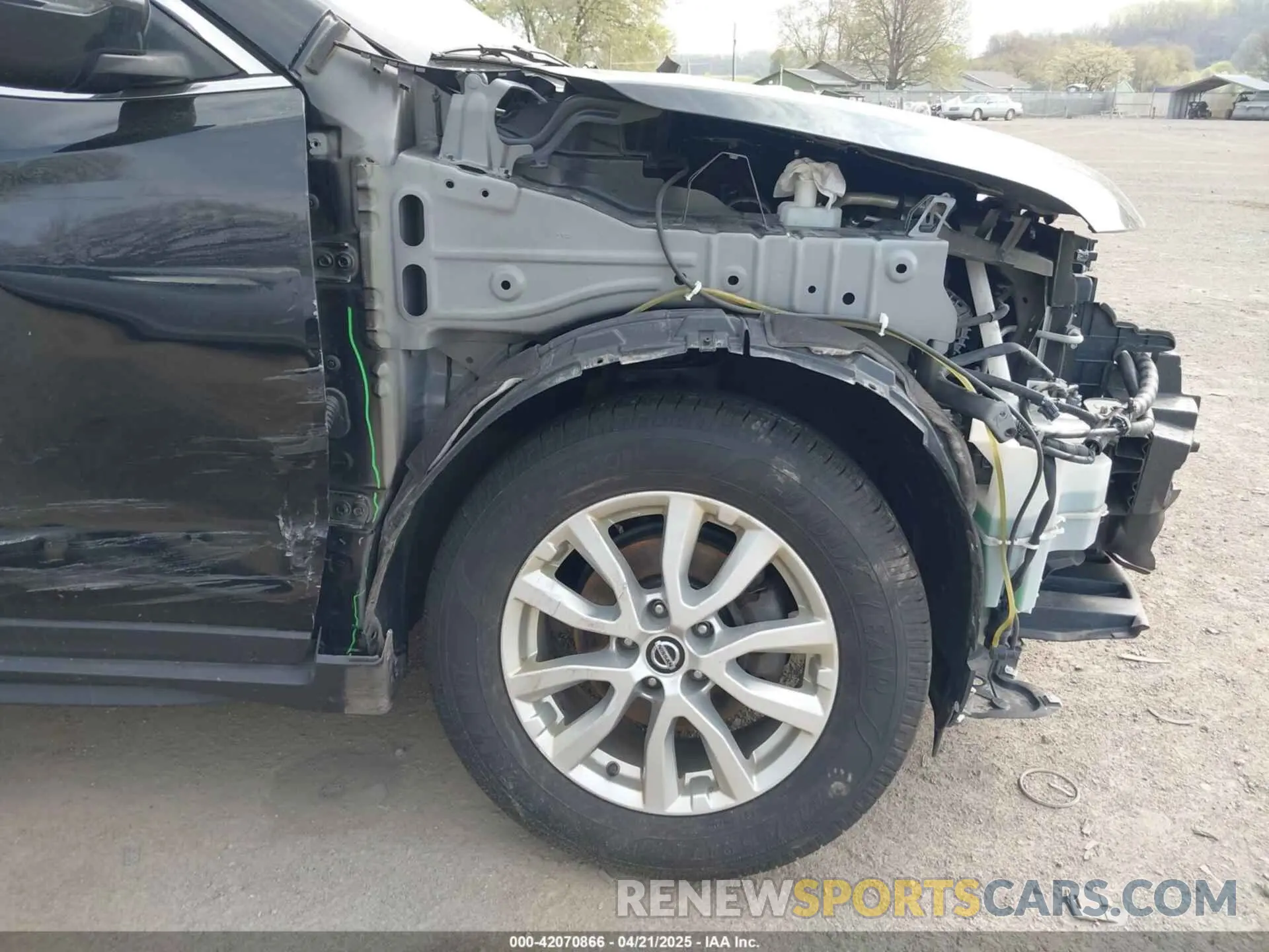 18 Photograph of a damaged car JN8AT2MV9KW386824 NISSAN ROGUE 2019