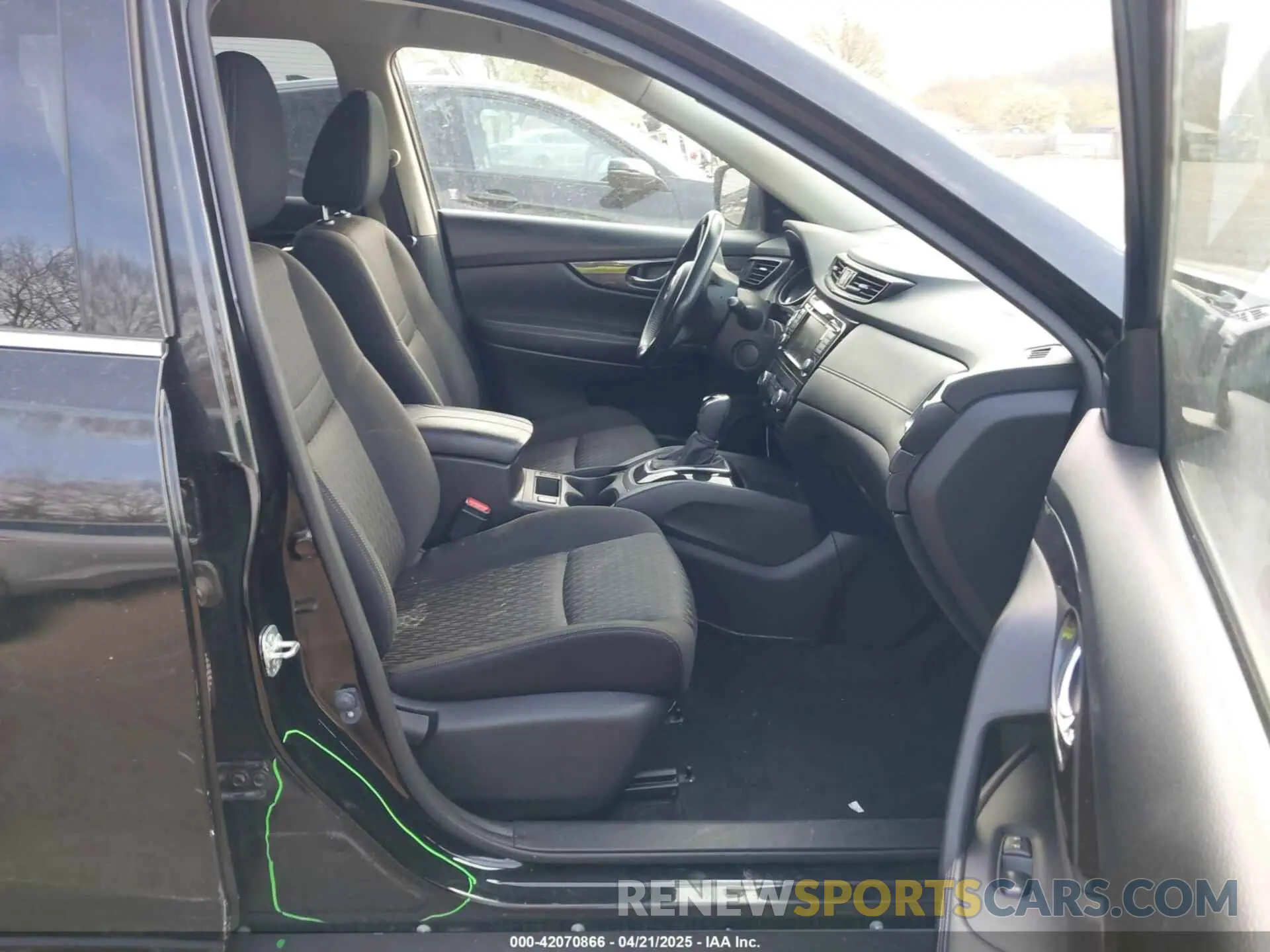 5 Photograph of a damaged car JN8AT2MV9KW386824 NISSAN ROGUE 2019