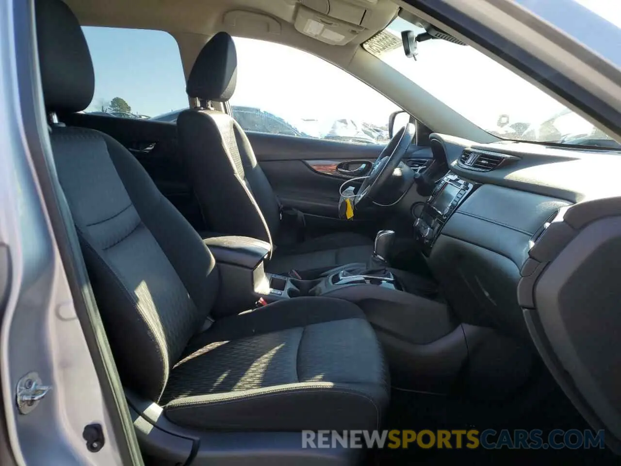 7 Photograph of a damaged car JN8AT2MVXKW372673 NISSAN ROGUE 2019