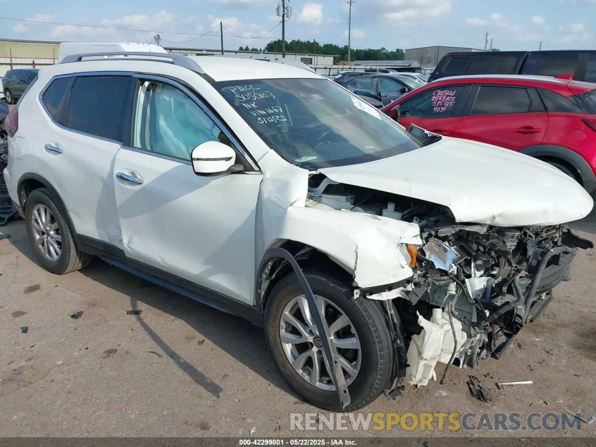 1 Photograph of a damaged car KNMAT2MT0KP541667 NISSAN ROGUE 2019
