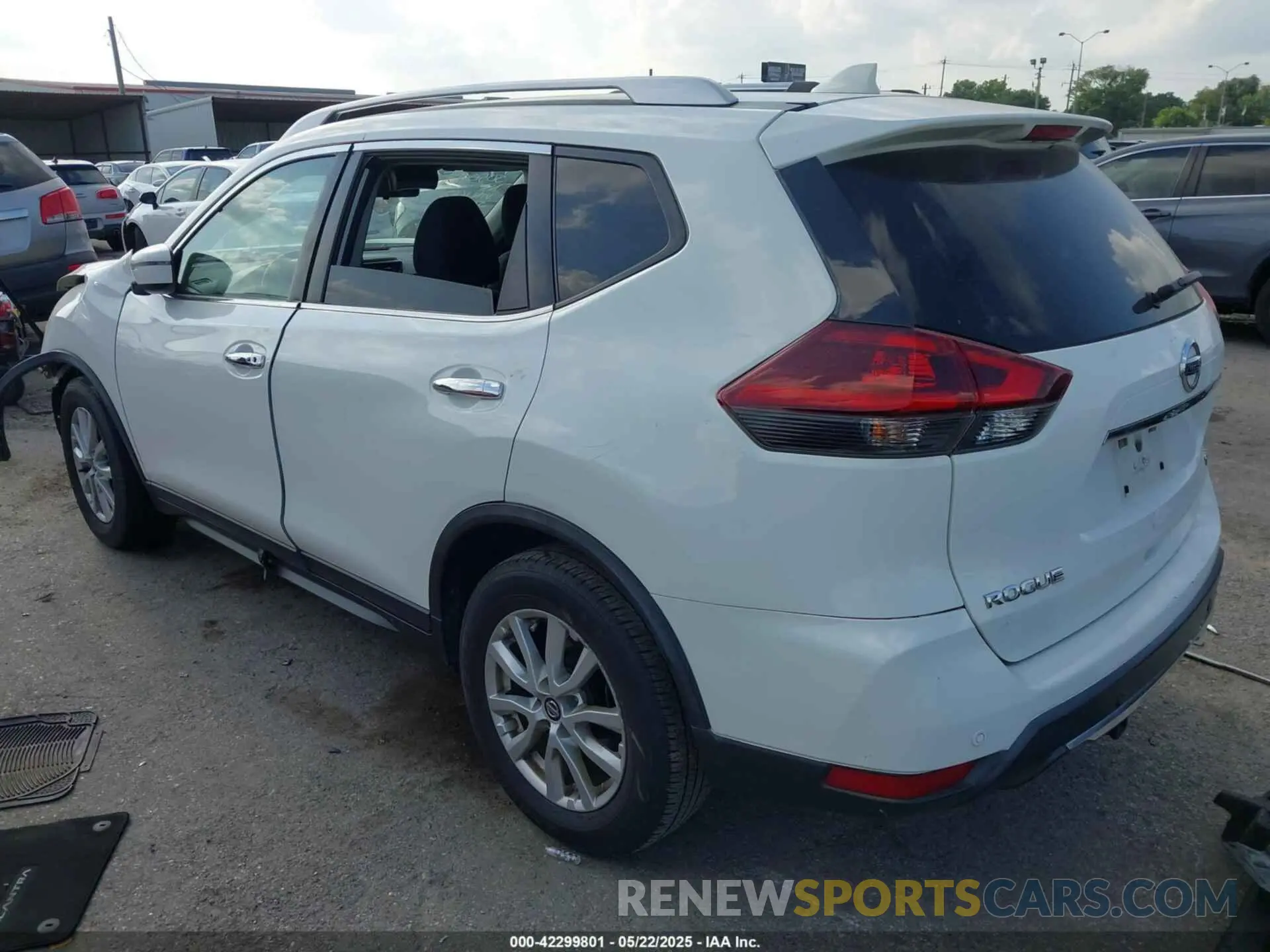 3 Photograph of a damaged car KNMAT2MT0KP541667 NISSAN ROGUE 2019