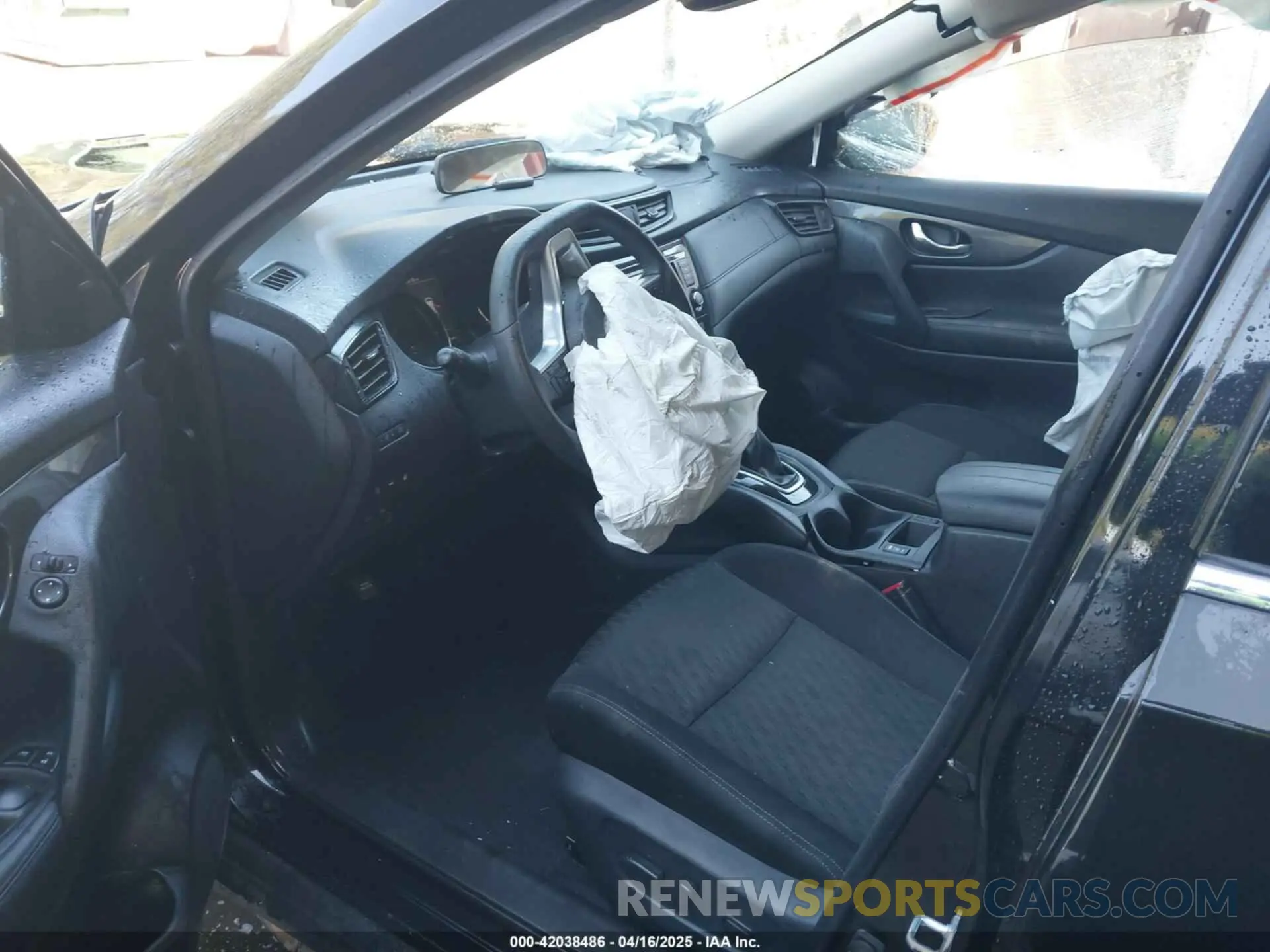 5 Photograph of a damaged car KNMAT2MT1KP504210 NISSAN ROGUE 2019