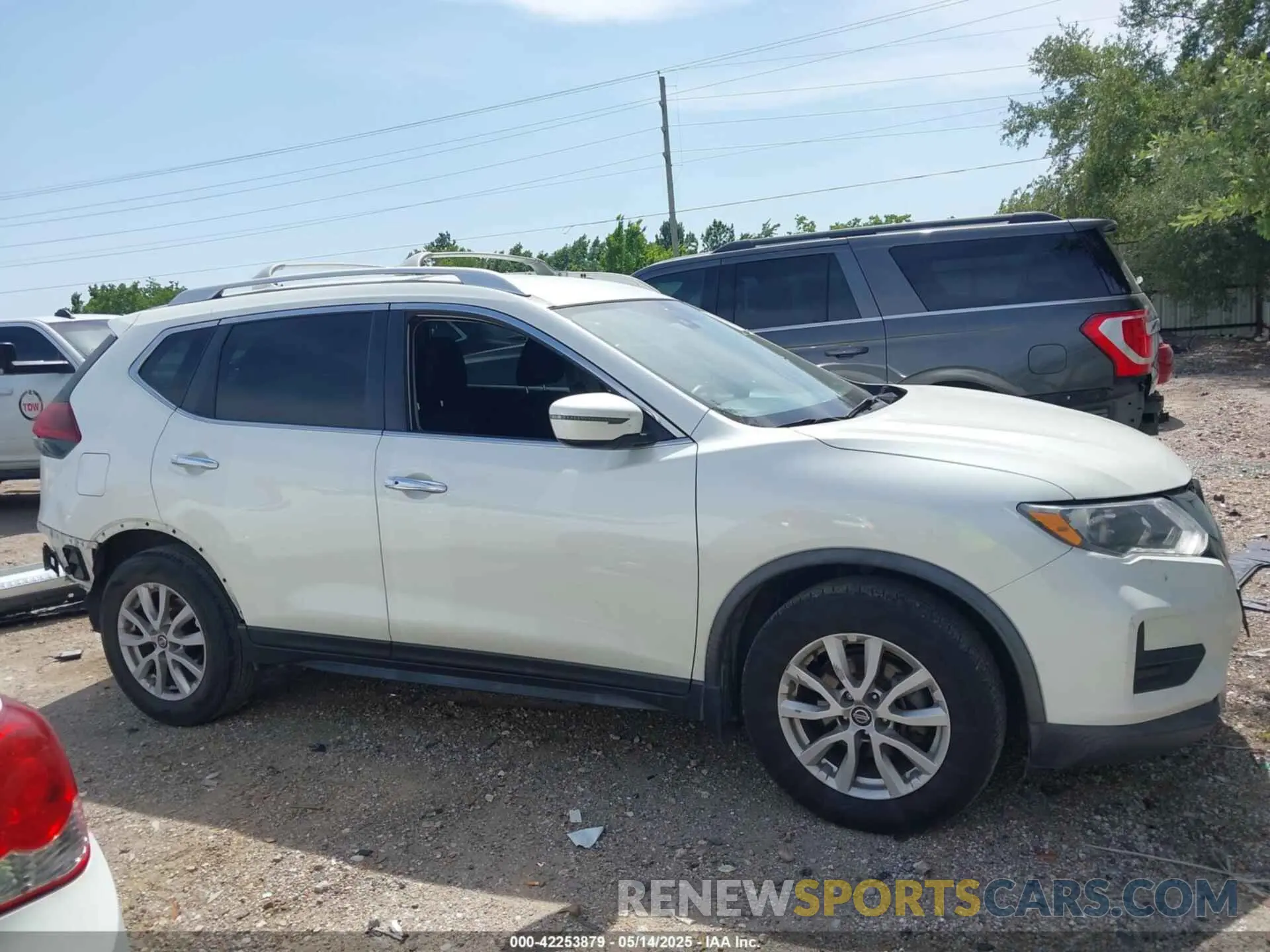 14 Photograph of a damaged car KNMAT2MT2KP543145 NISSAN ROGUE 2019