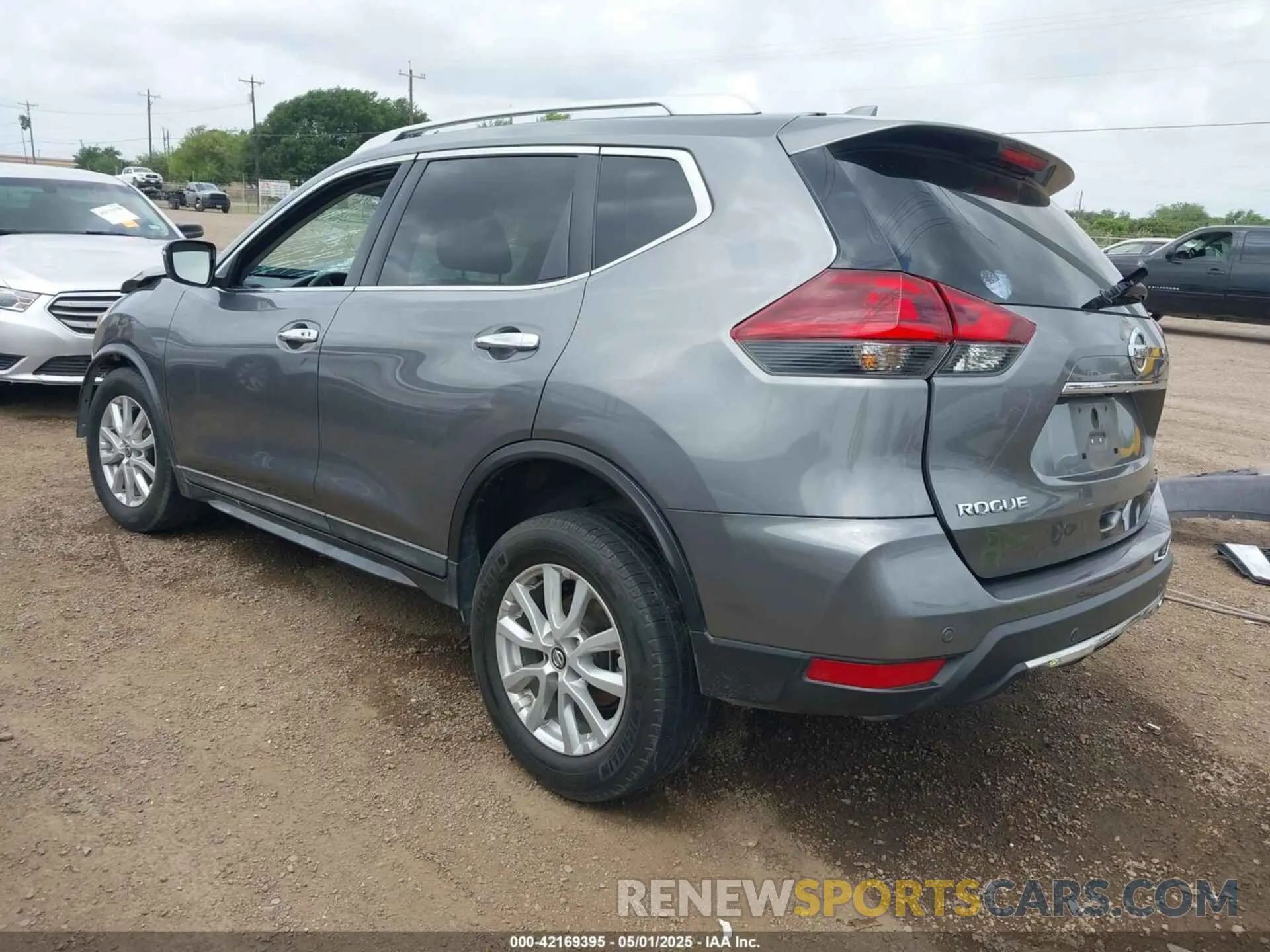 3 Photograph of a damaged car KNMAT2MT2KP558213 NISSAN ROGUE 2019