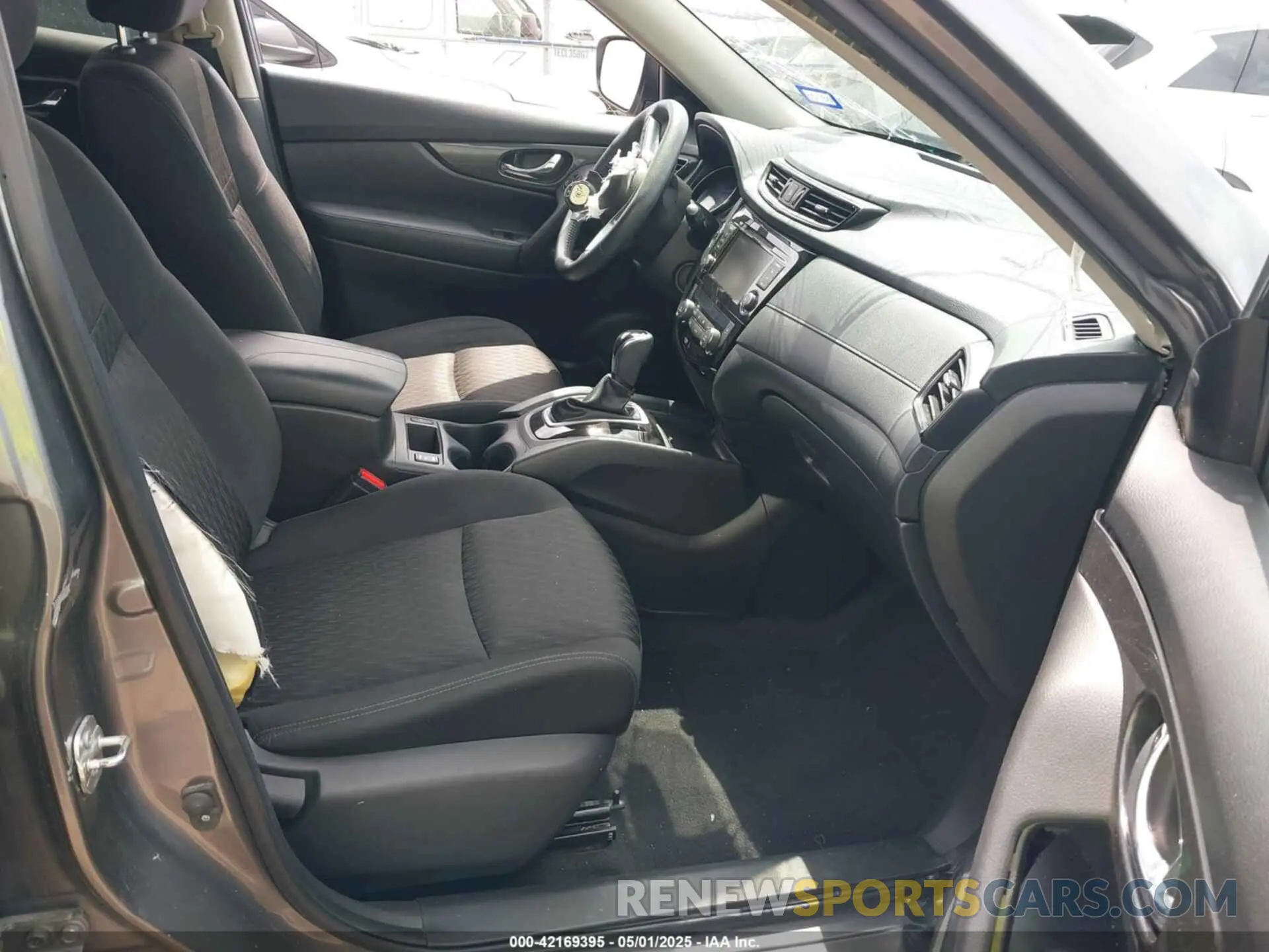 5 Photograph of a damaged car KNMAT2MT2KP558213 NISSAN ROGUE 2019