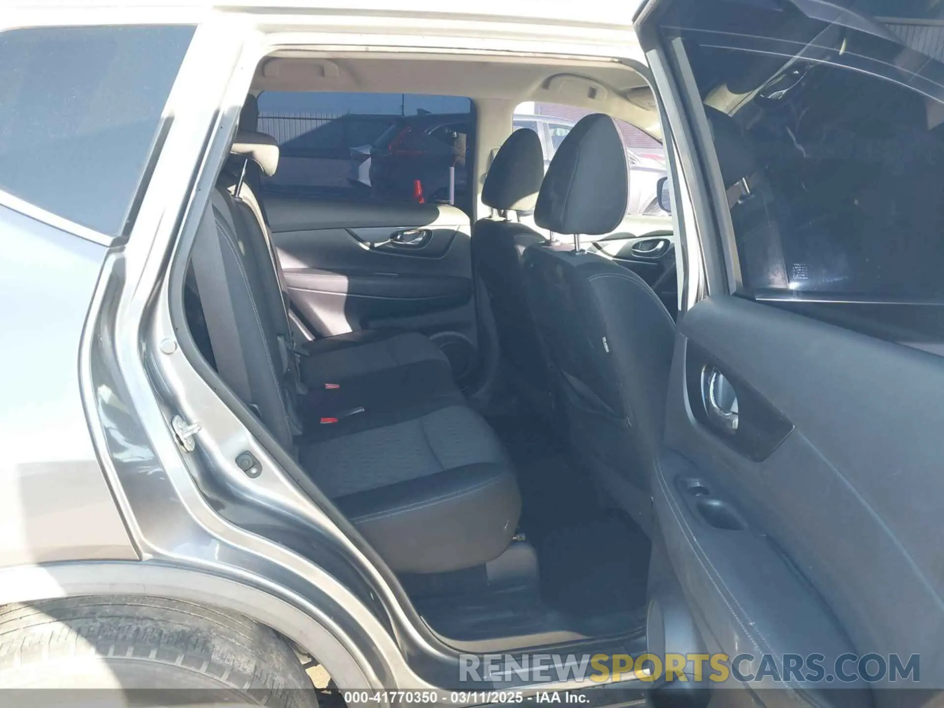 8 Фотография поврежденного автомобиля KNMAT2MT3KP525060 NISSAN ROGUE 2019