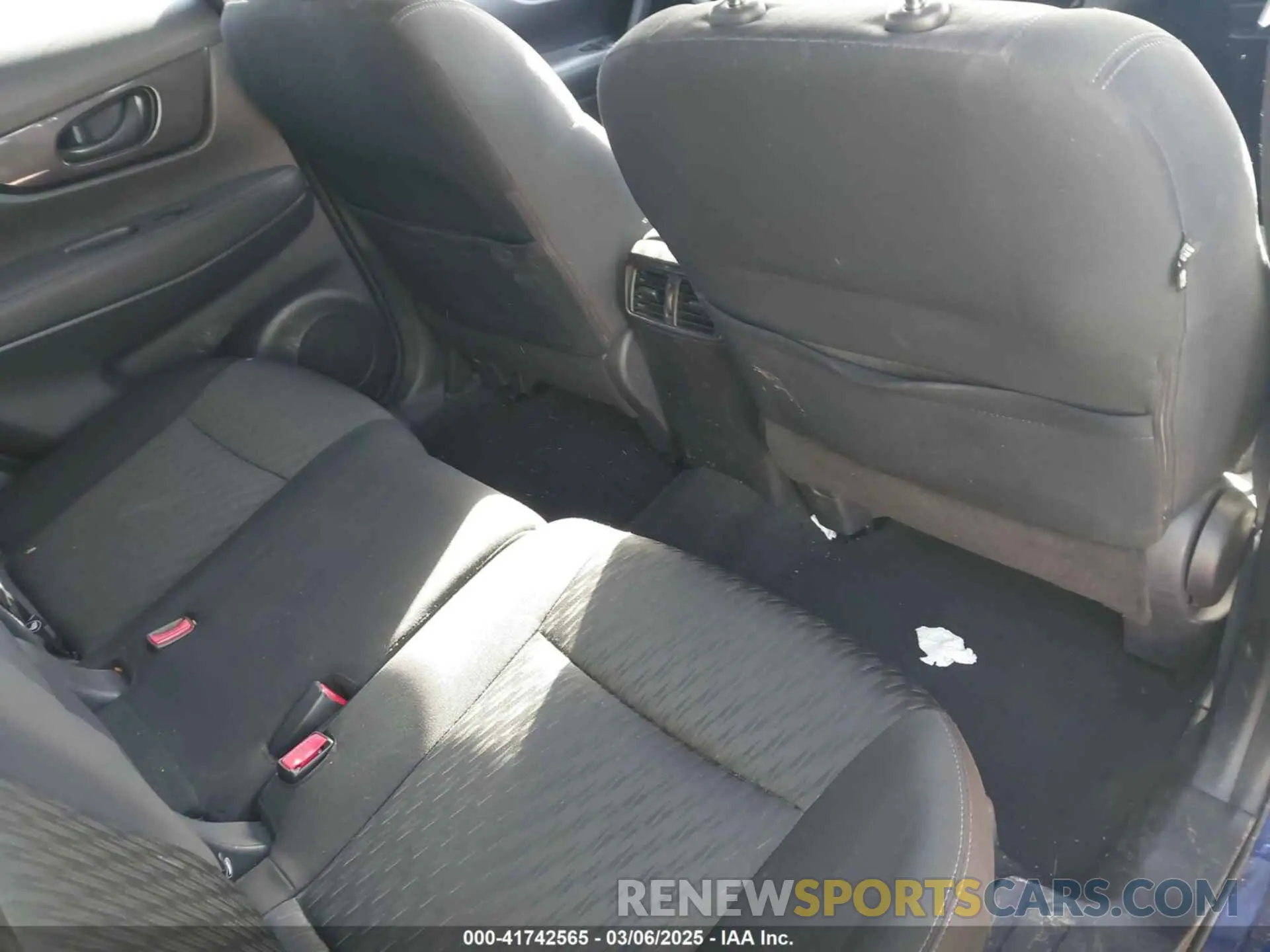 8 Photograph of a damaged car KNMAT2MT3KP543719 NISSAN ROGUE 2019