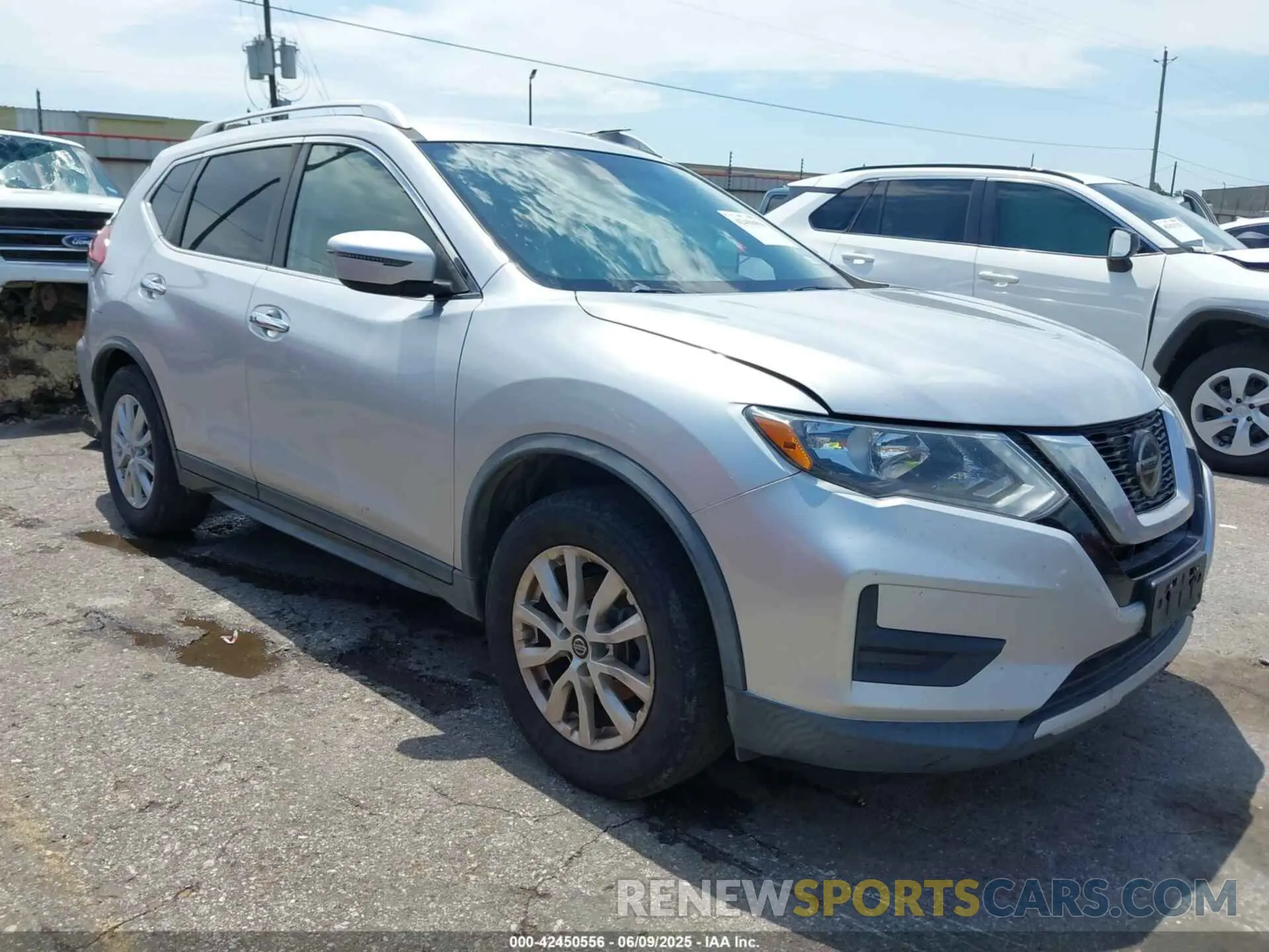 1 Photograph of a damaged car KNMAT2MT4KP501589 NISSAN ROGUE 2019