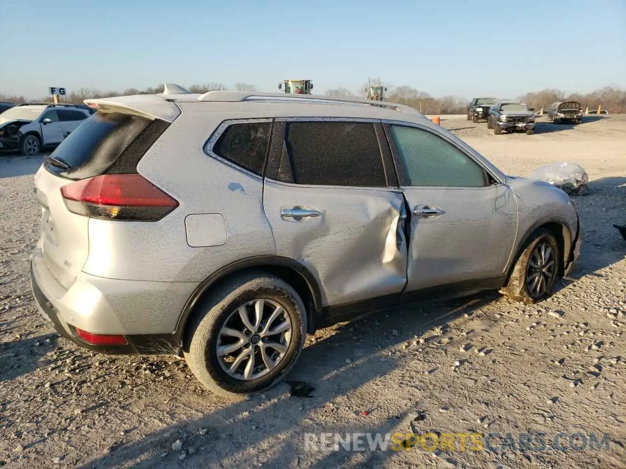 3 Фотография поврежденного автомобиля KNMAT2MT4KP509904 NISSAN ROGUE 2019