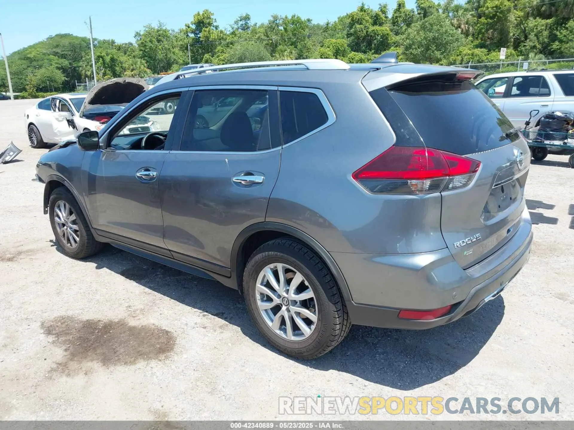 3 Фотография поврежденного автомобиля KNMAT2MT4KP556656 NISSAN ROGUE 2019