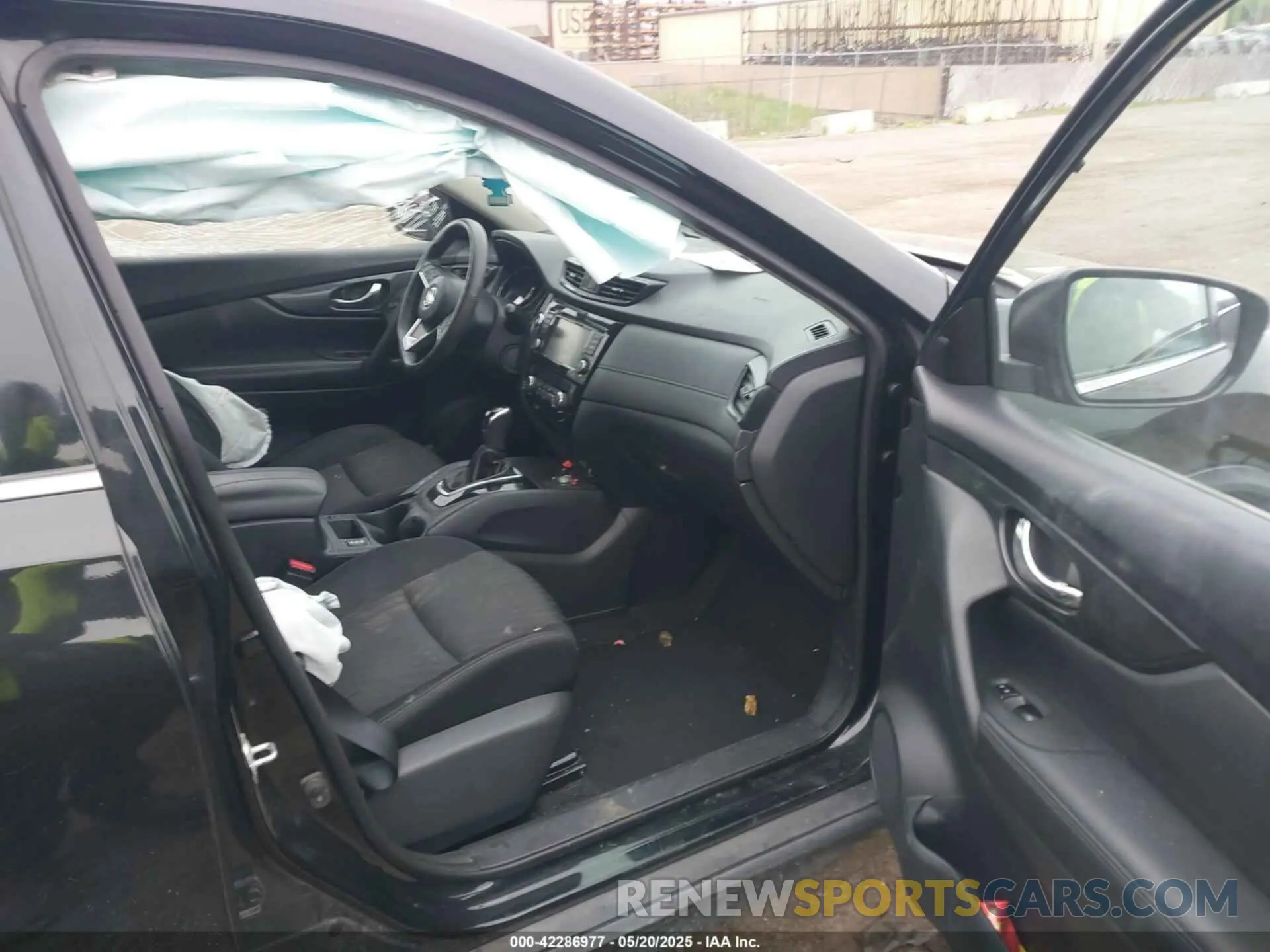 5 Photograph of a damaged car KNMAT2MT7KP500047 NISSAN ROGUE 2019