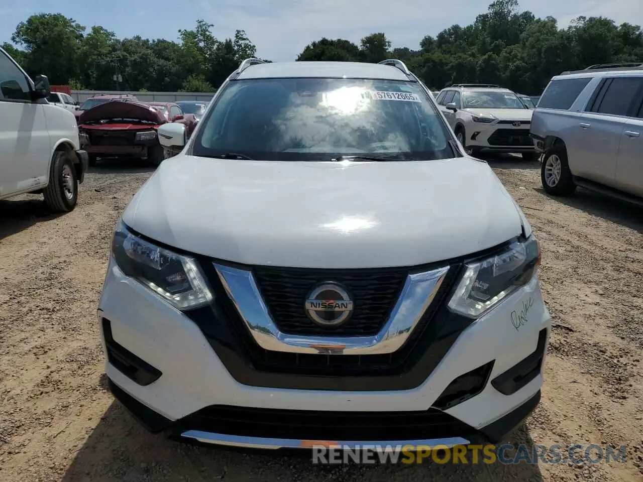 5 Photograph of a damaged car KNMAT2MT8KP530903 NISSAN ROGUE 2019