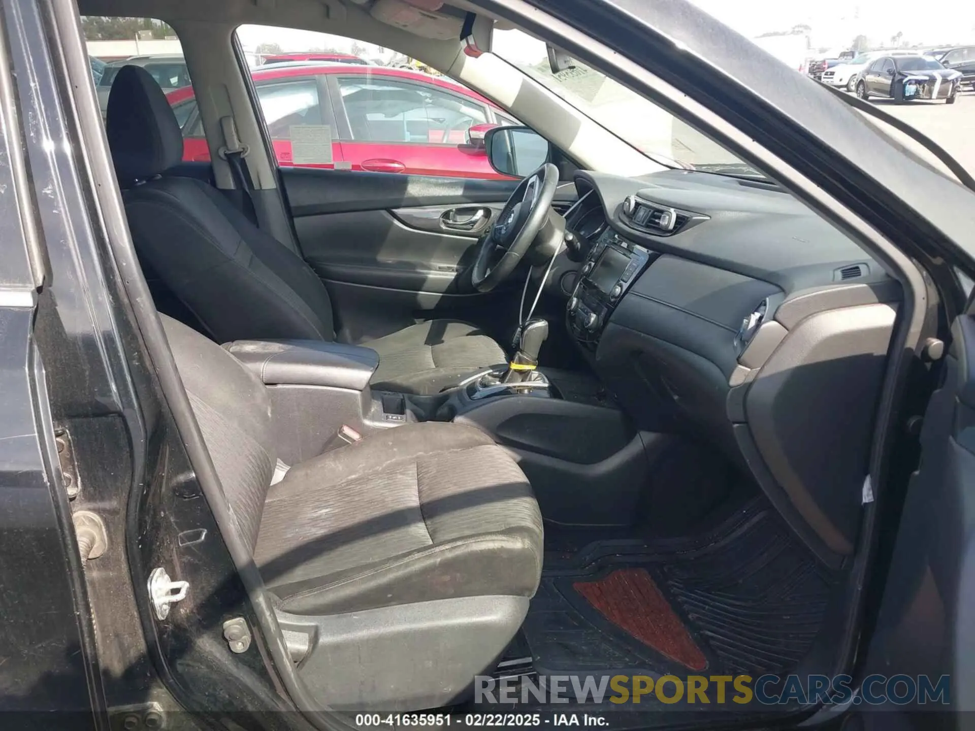 5 Photograph of a damaged car KNMAT2MV0KP524644 NISSAN ROGUE 2019