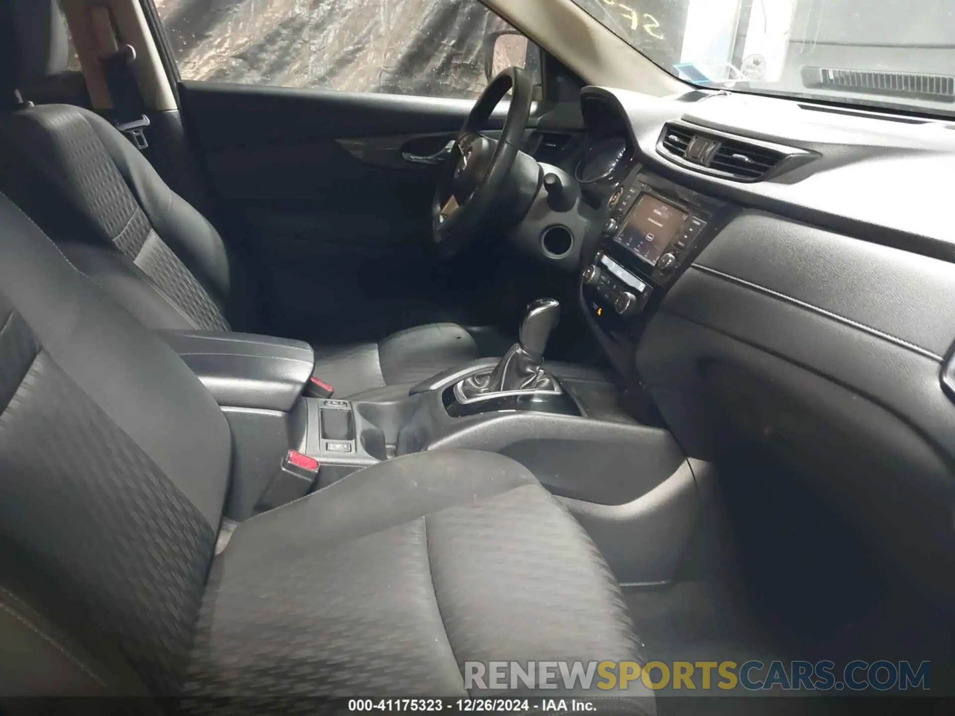 5 Photograph of a damaged car KNMAT2MV0KP546370 NISSAN ROGUE 2019