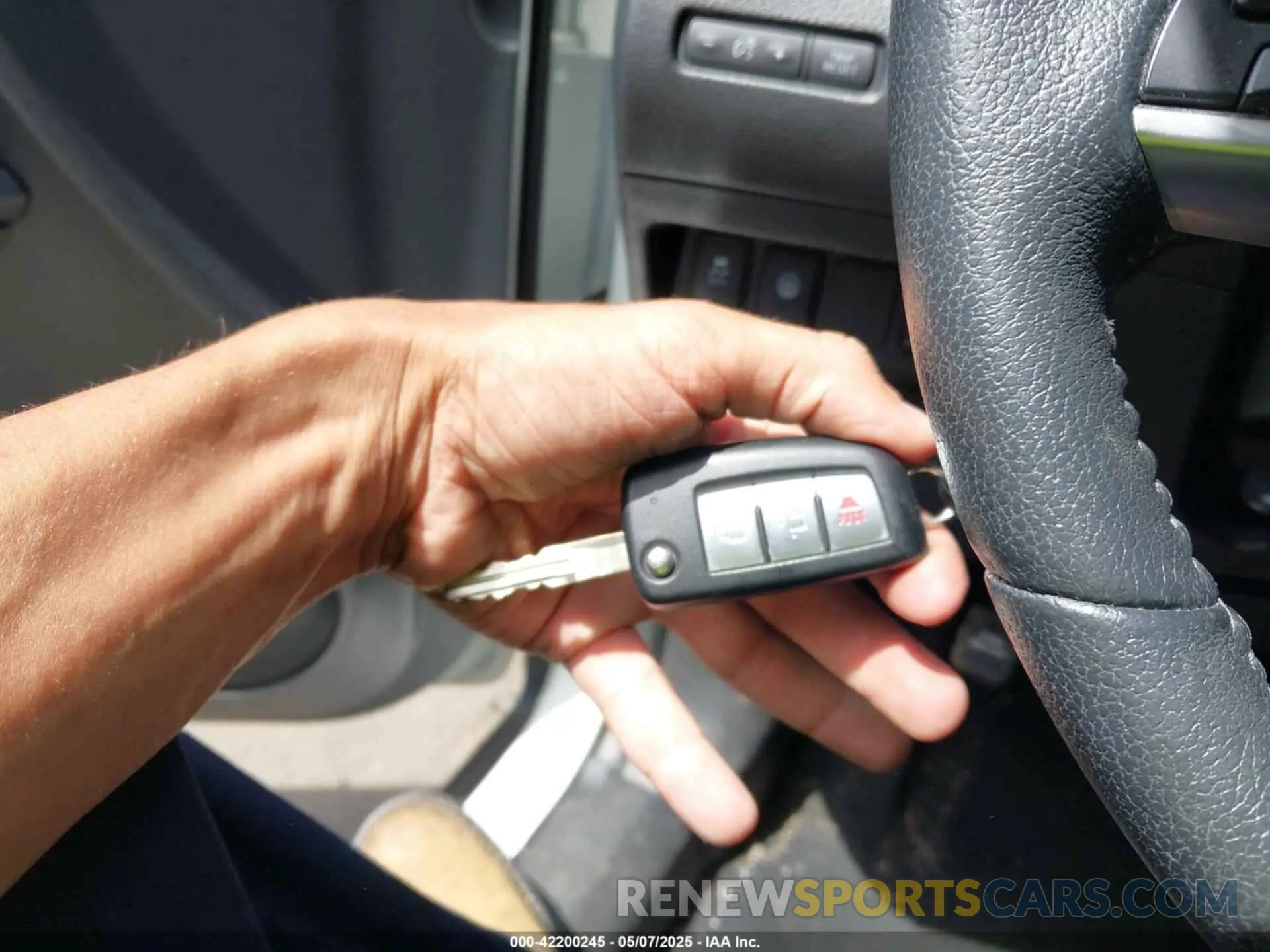 11 Photograph of a damaged car KNMAT2MV1KP529528 NISSAN ROGUE 2019
