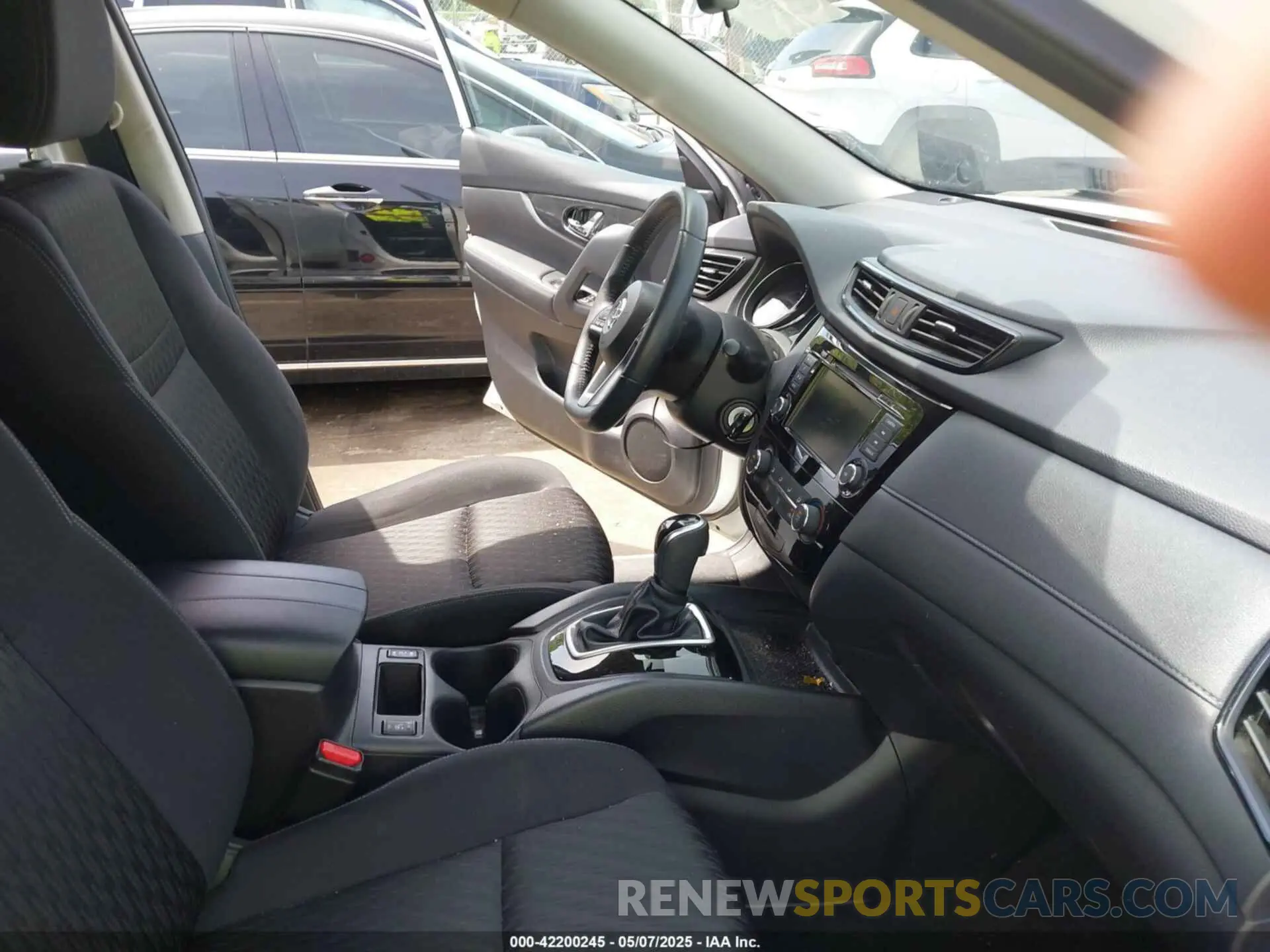 5 Photograph of a damaged car KNMAT2MV1KP529528 NISSAN ROGUE 2019