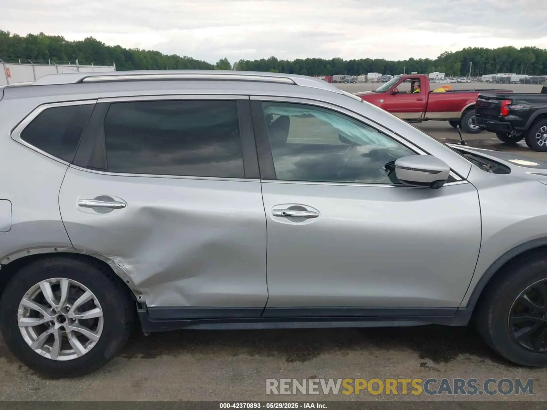14 Photograph of a damaged car KNMAT2MV2KP516092 NISSAN ROGUE 2019