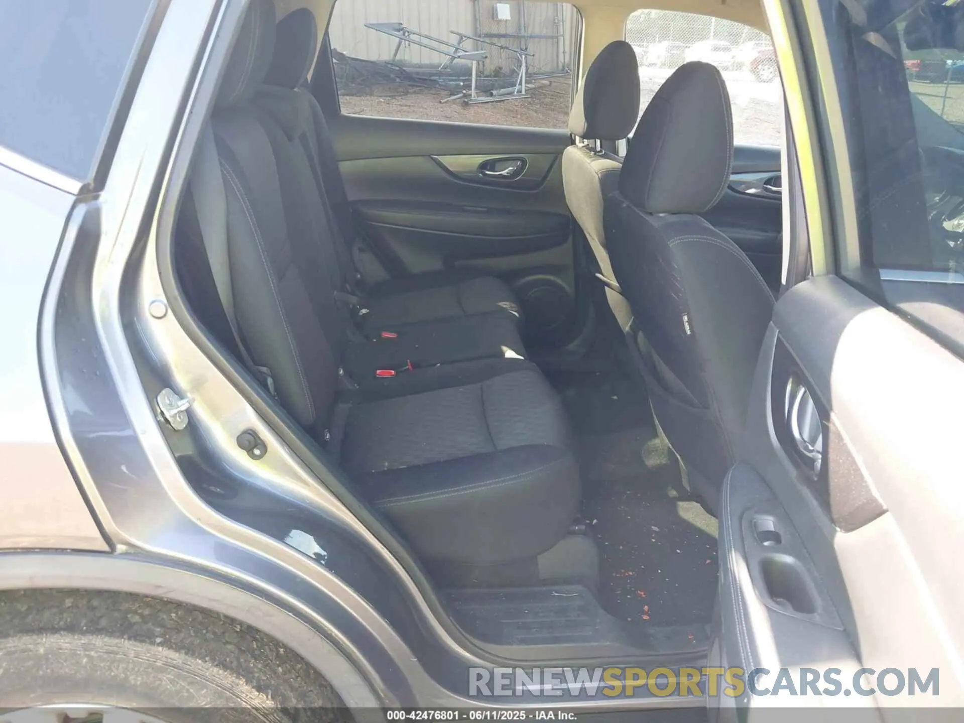 8 Photograph of a damaged car KNMAT2MV2KP526184 NISSAN ROGUE 2019