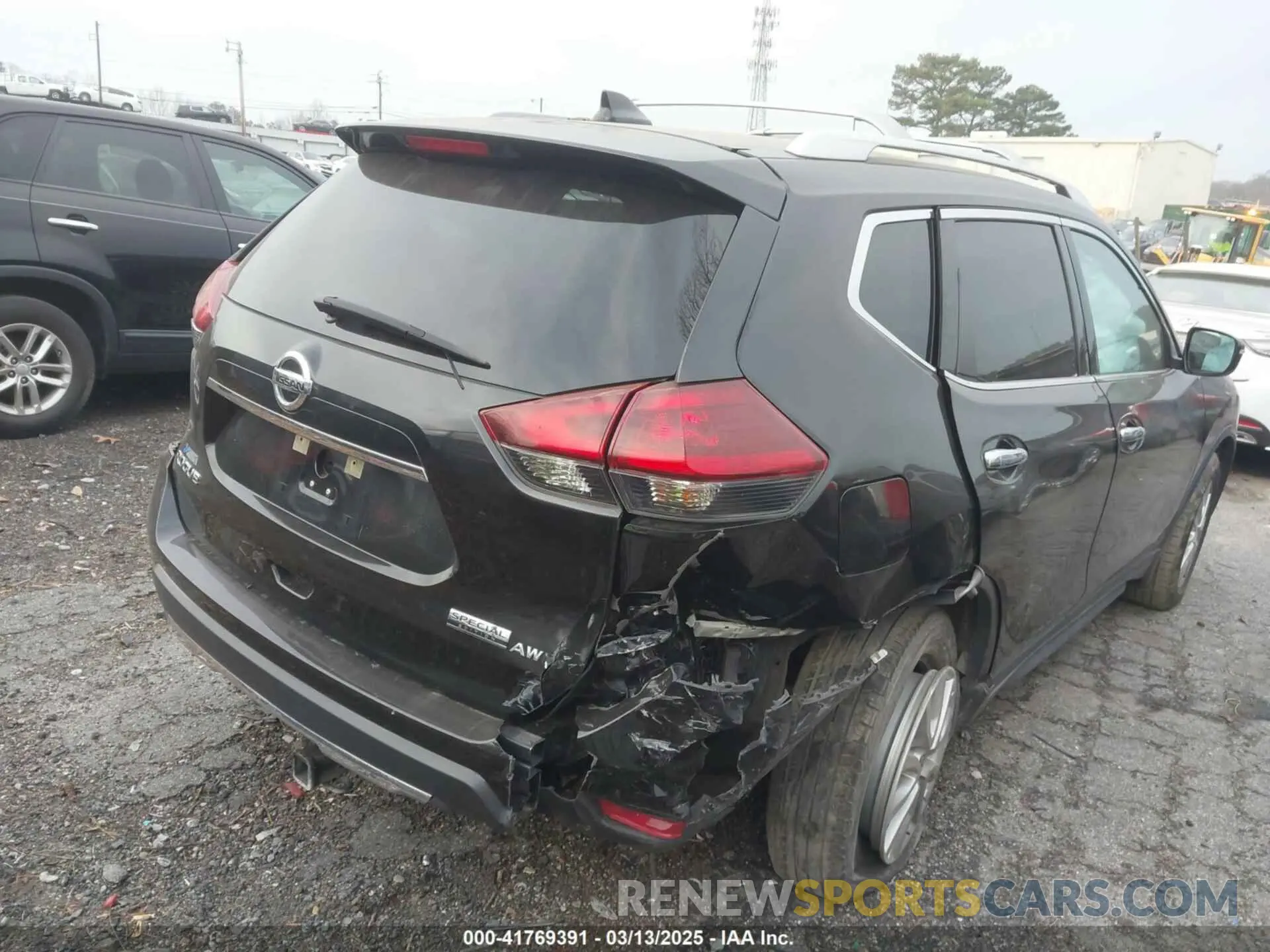 4 Photograph of a damaged car KNMAT2MV7KP549444 NISSAN ROGUE 2019