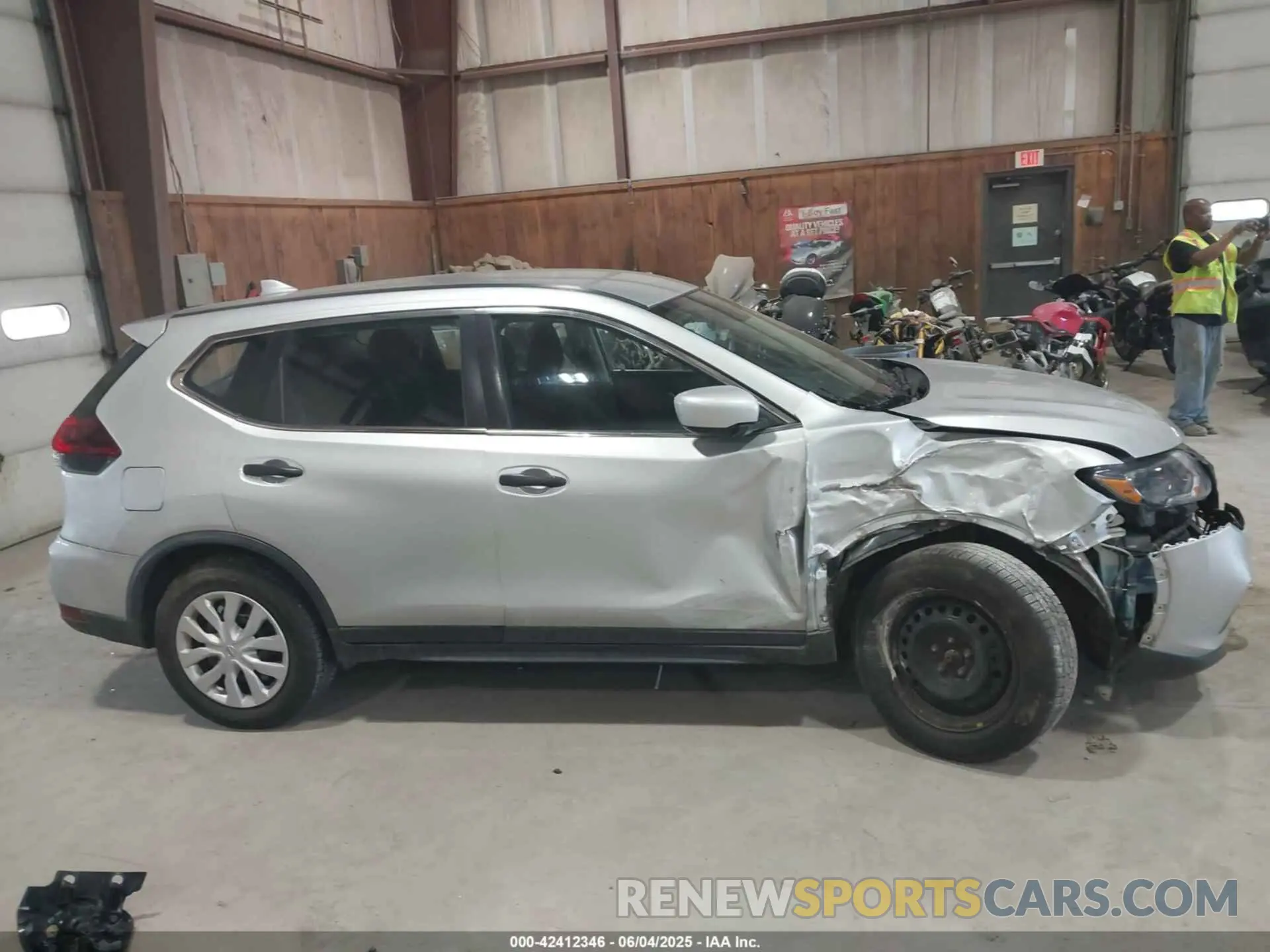 13 Photograph of a damaged car KNMAT2MV8KP503931 NISSAN ROGUE 2019