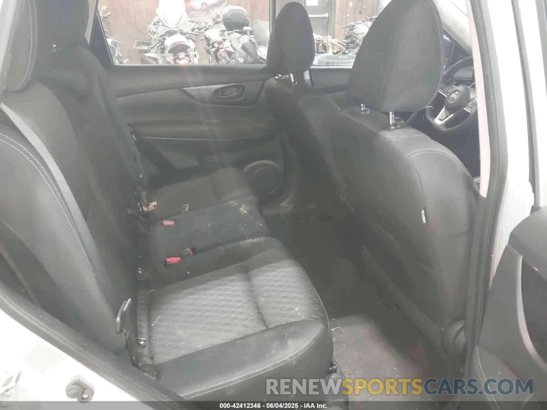 8 Photograph of a damaged car KNMAT2MV8KP503931 NISSAN ROGUE 2019