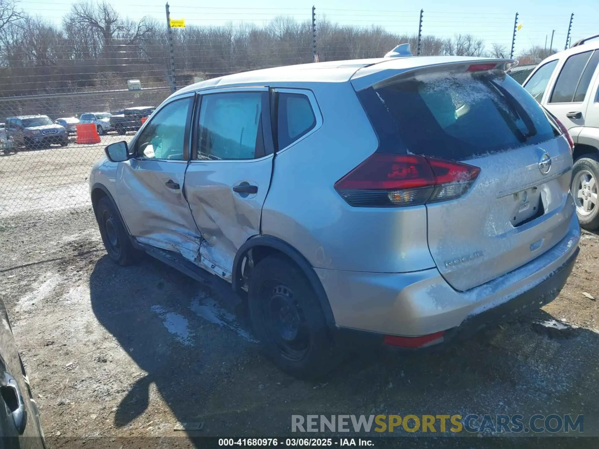 3 Photograph of a damaged car KNMAT2MV9KP528451 NISSAN ROGUE 2019