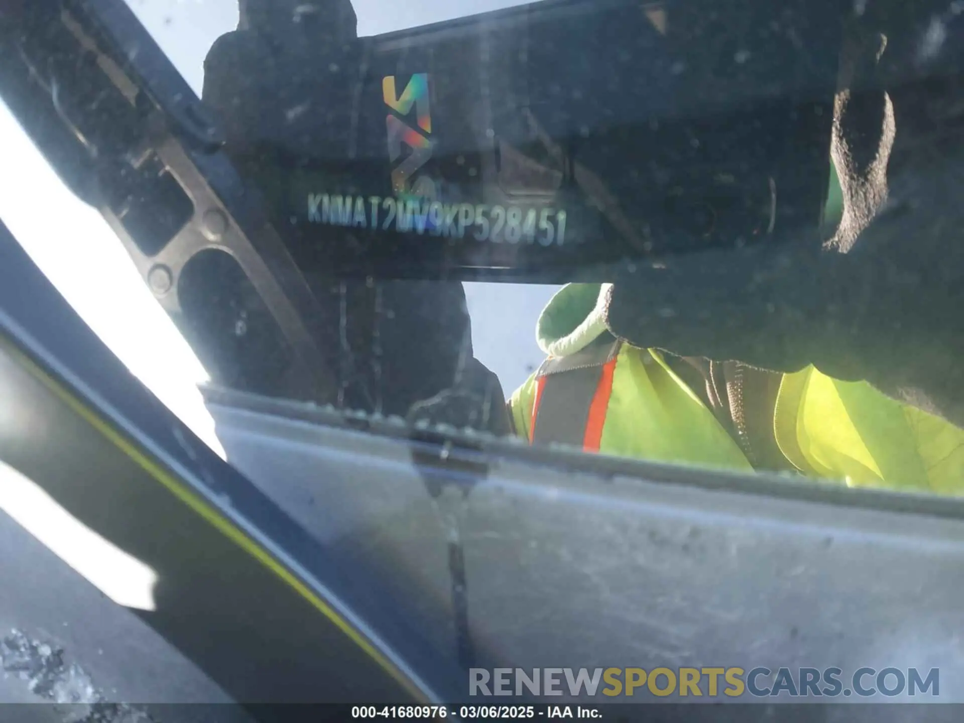 9 Photograph of a damaged car KNMAT2MV9KP528451 NISSAN ROGUE 2019