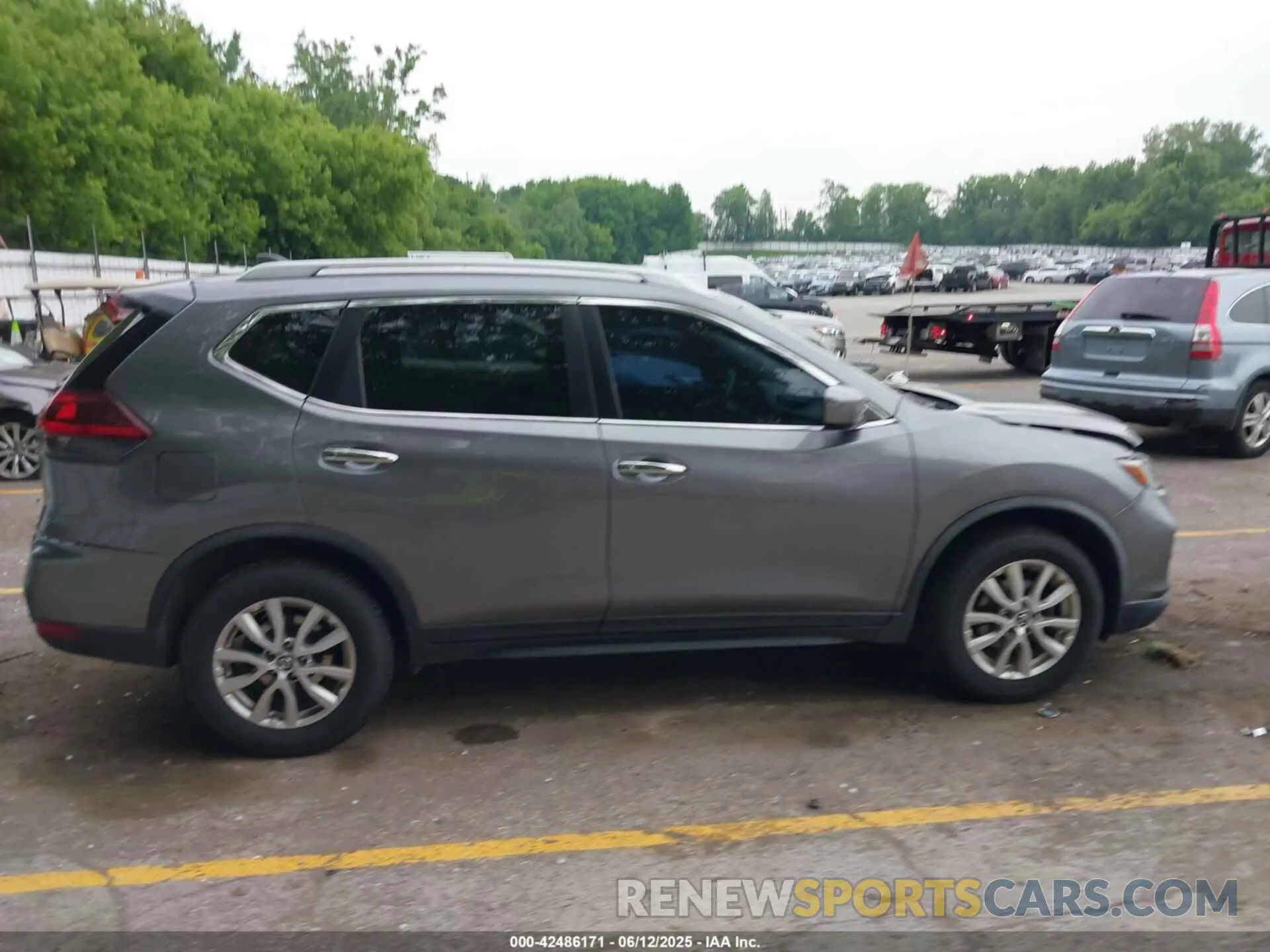 14 Photograph of a damaged car KNMAT2MVXKP500917 NISSAN ROGUE 2019