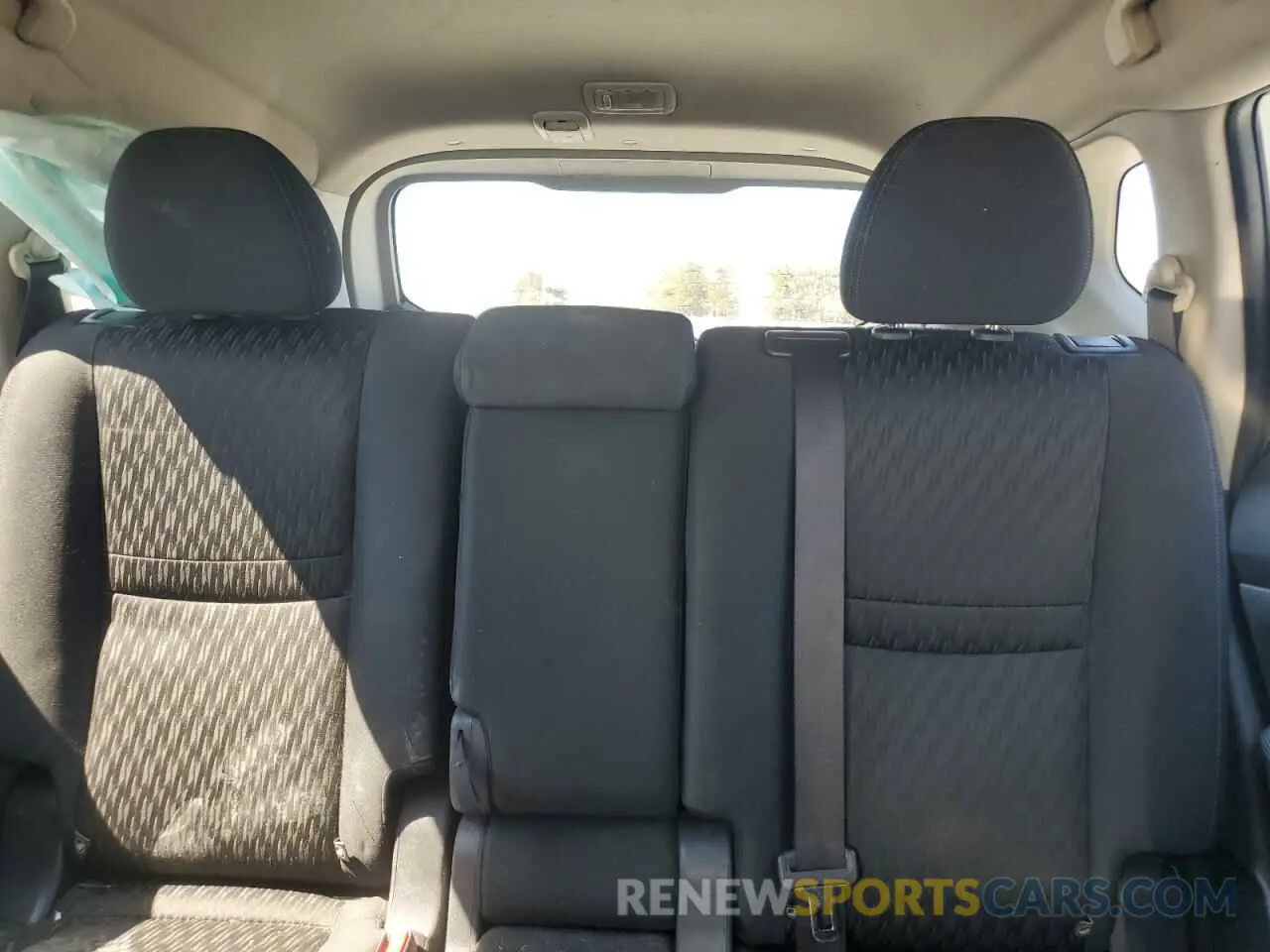 10 Photograph of a damaged car KNMAT2MVXKP527180 NISSAN ROGUE 2019